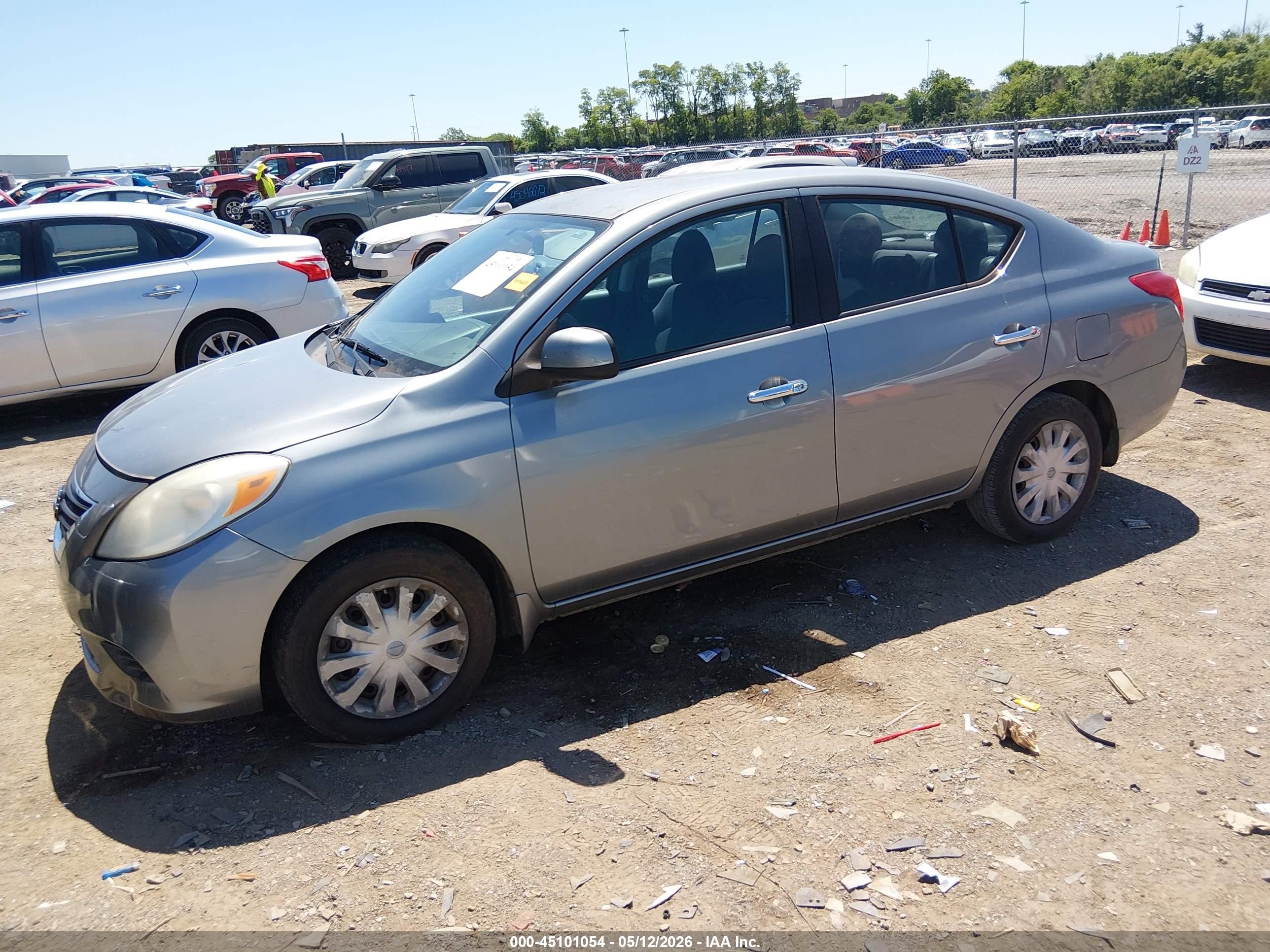 2012 Nissan Versa 1.6 Sv Gray vin: 3N1CN7AP9CL929682