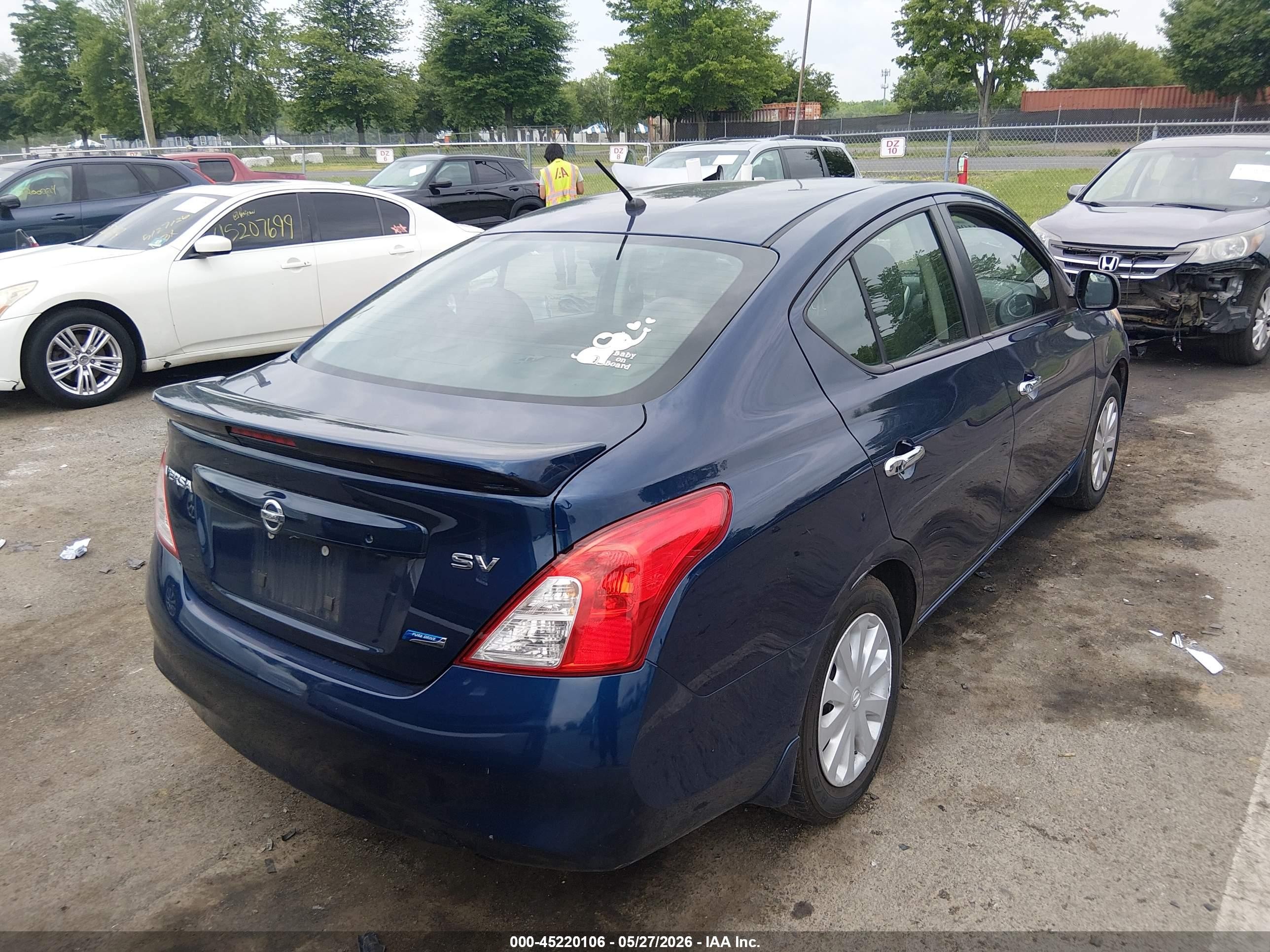 2013 Nissan Versa 1.6 Sv Navy vin: 3N1CN7AP9DL829051