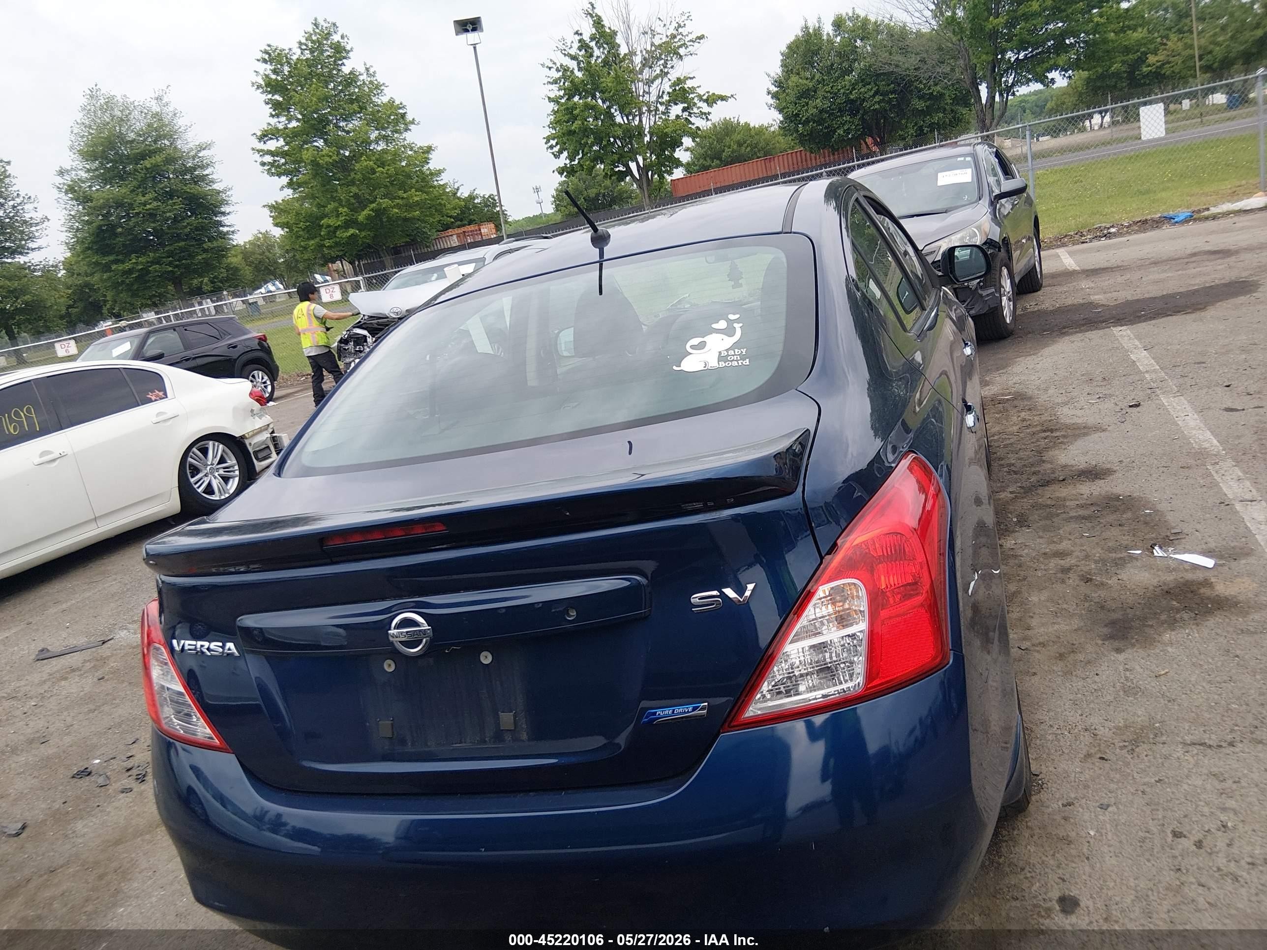2013 Nissan Versa 1.6 Sv Navy vin: 3N1CN7AP9DL829051