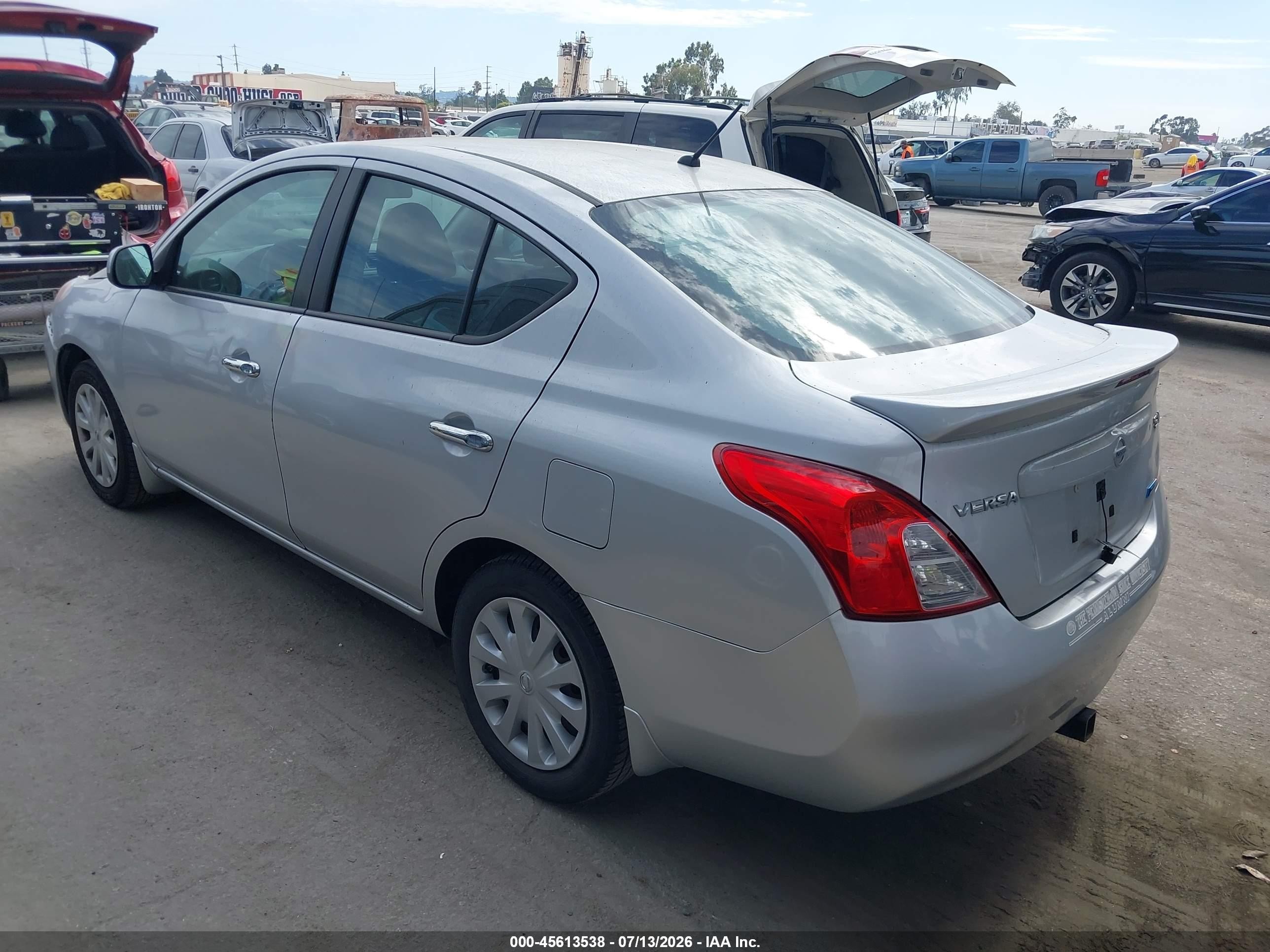 2013 Nissan Versa 1.6 Sv Silver vin: 3N1CN7AP9DL857965