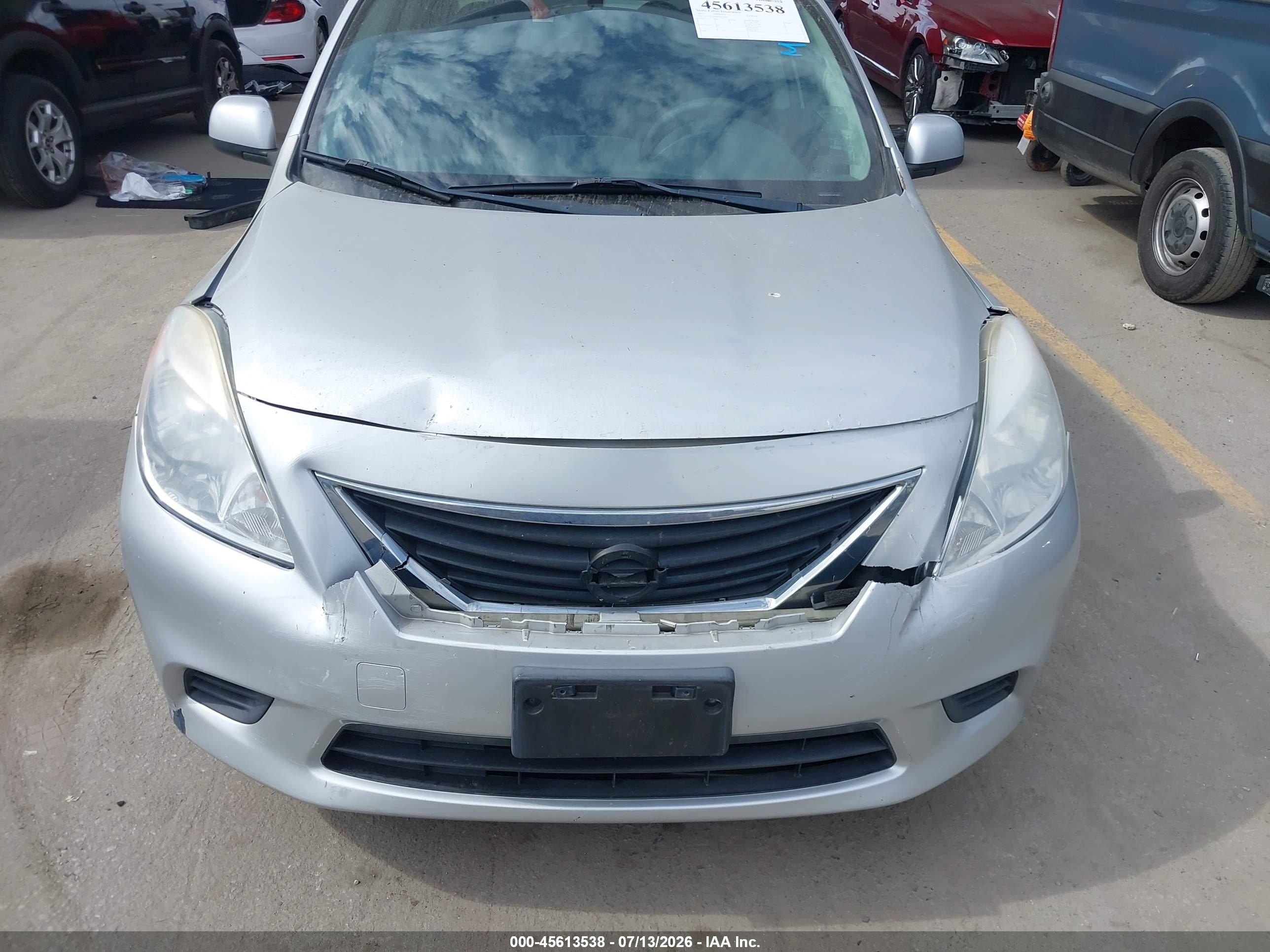 2013 Nissan Versa 1.6 Sv Silver vin: 3N1CN7AP9DL857965