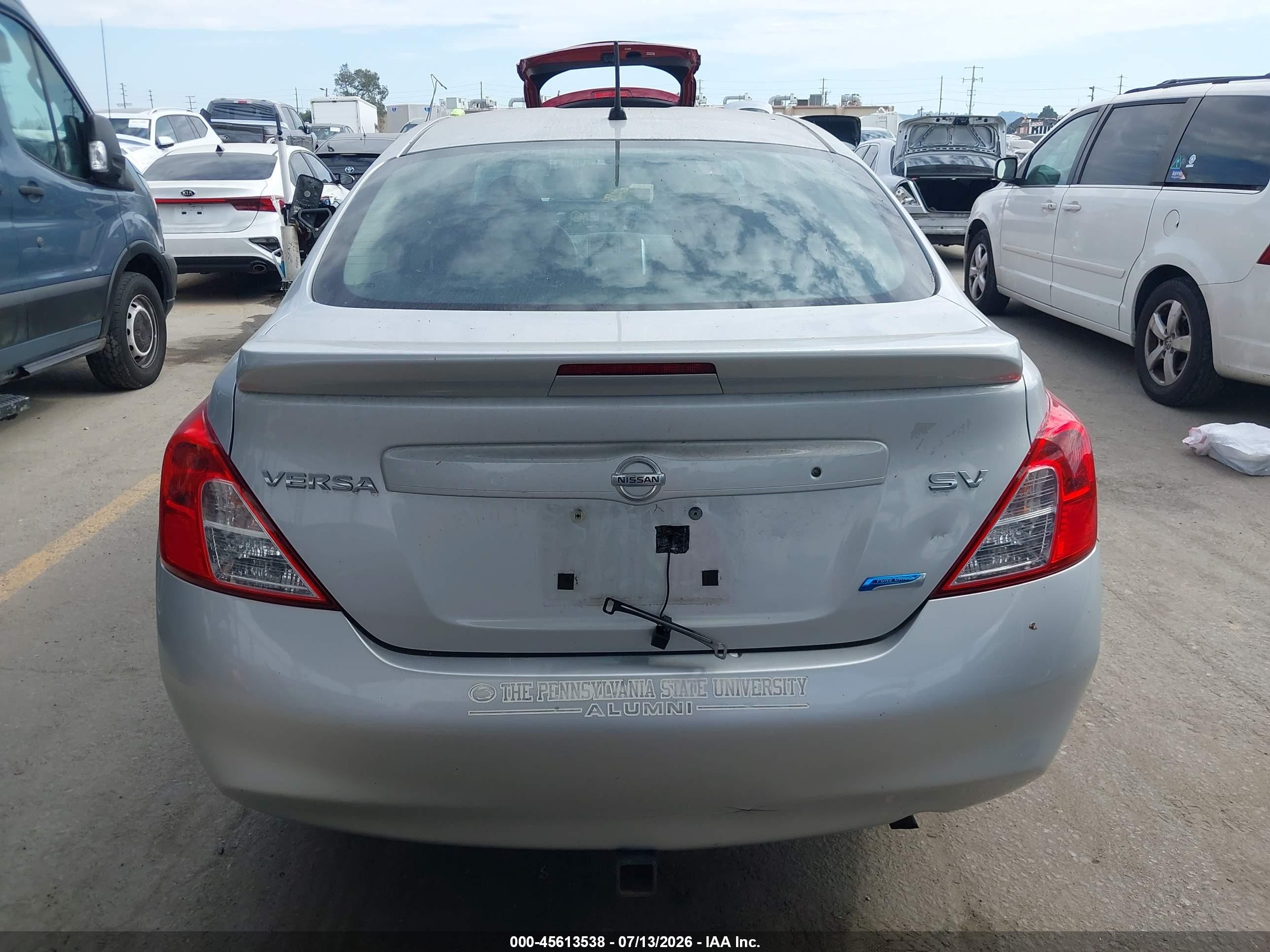 2013 Nissan Versa 1.6 Sv Silver vin: 3N1CN7AP9DL857965