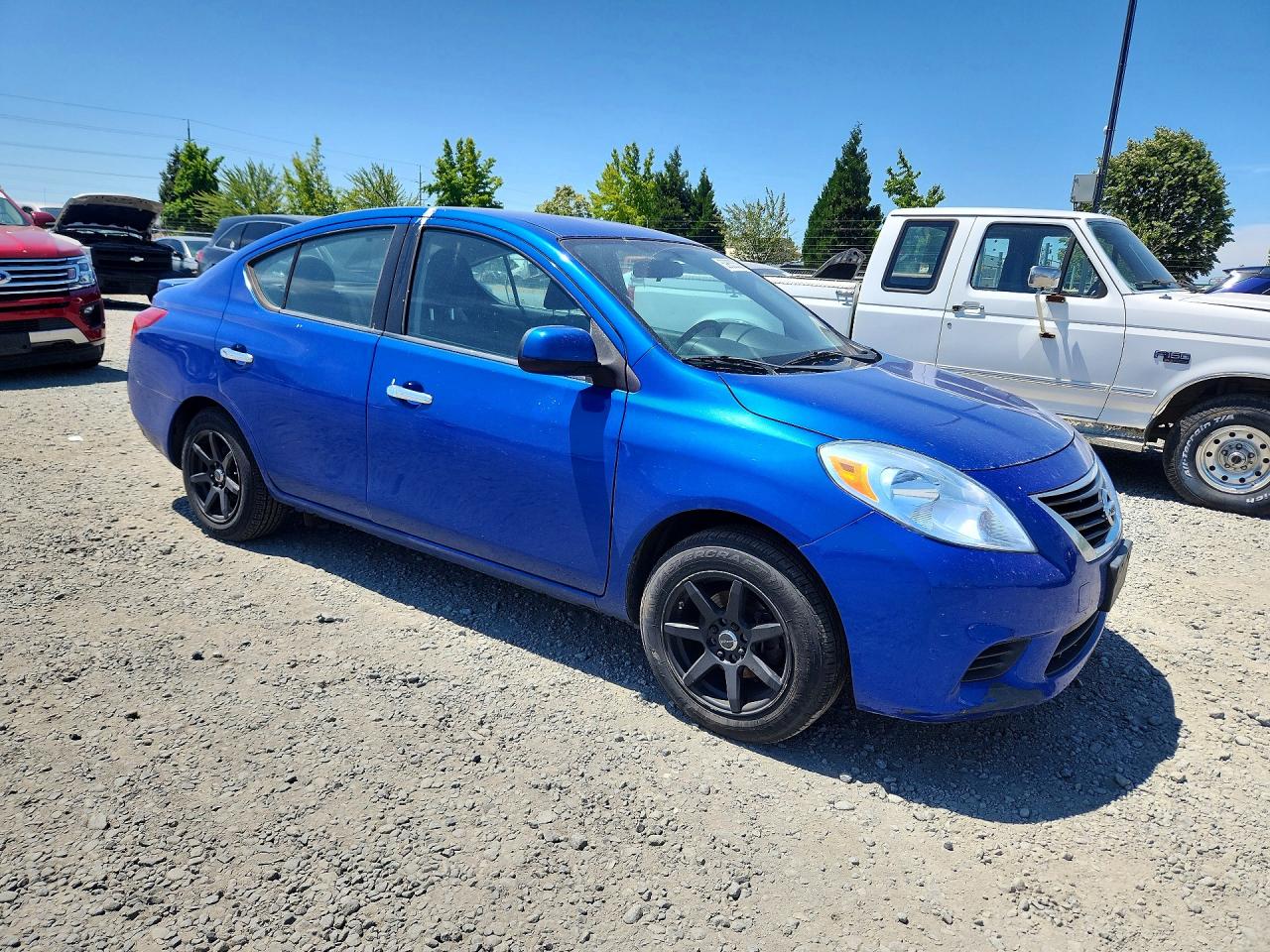 2013 Nissan Versa 1.6 S Blue vin: 3N1CN7AP9DL870831
