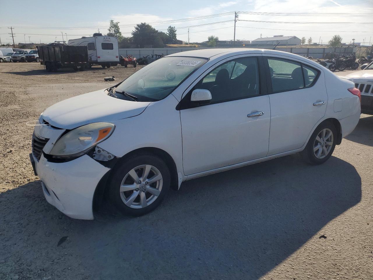 2013 Nissan Versa 1.6 S White vin: 3N1CN7AP9DL875222