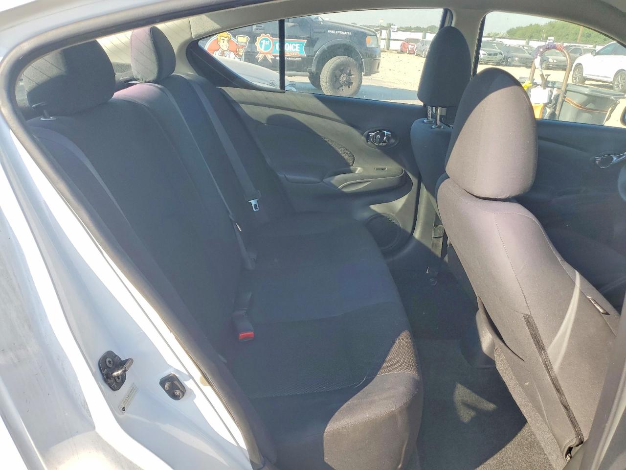 2013 Nissan Versa 1.6 S White vin: 3N1CN7AP9DL875222