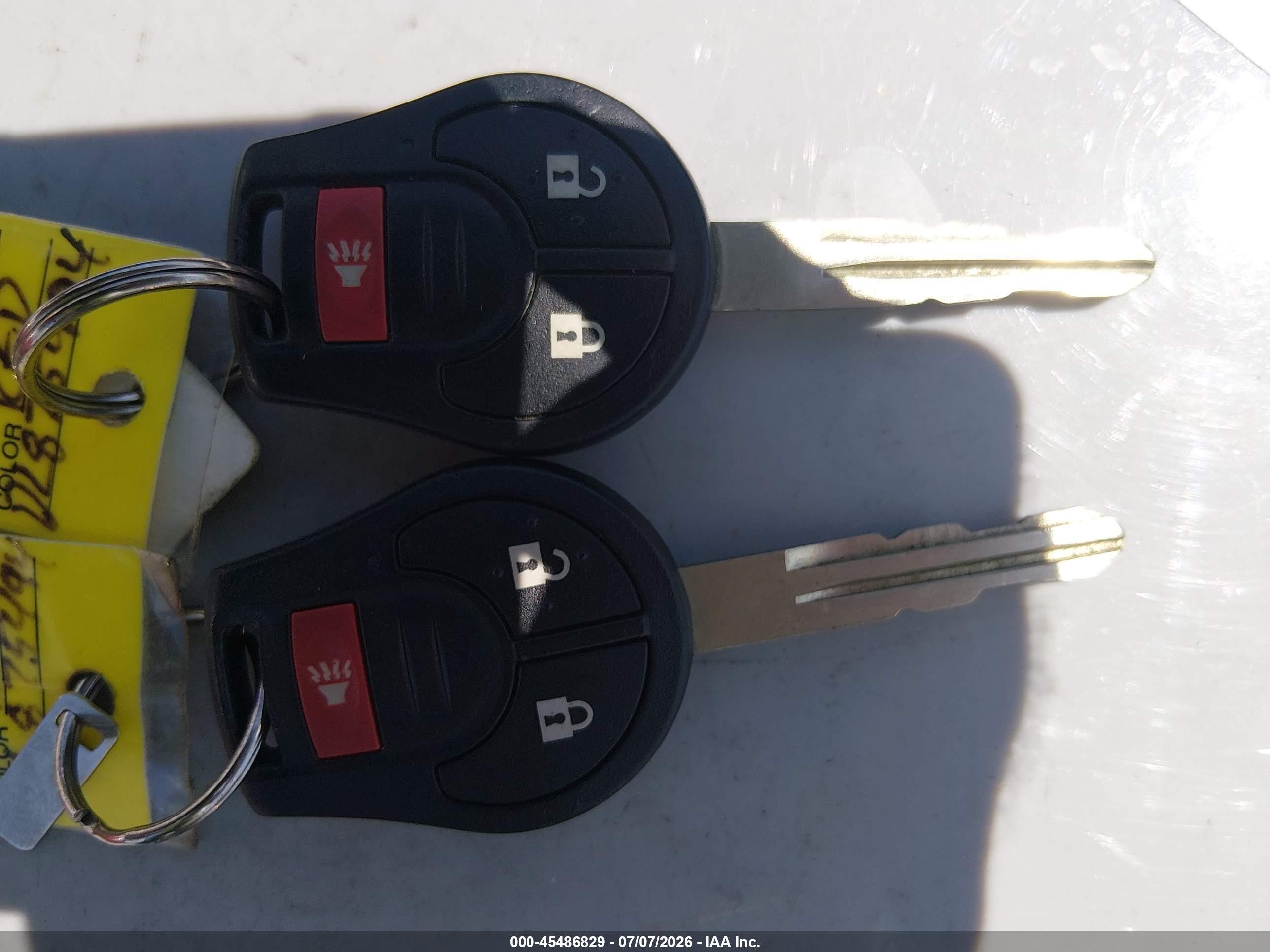 2013 Nissan Versa 1.6 Sv Красный vin: 3N1CN7AP9DL875494