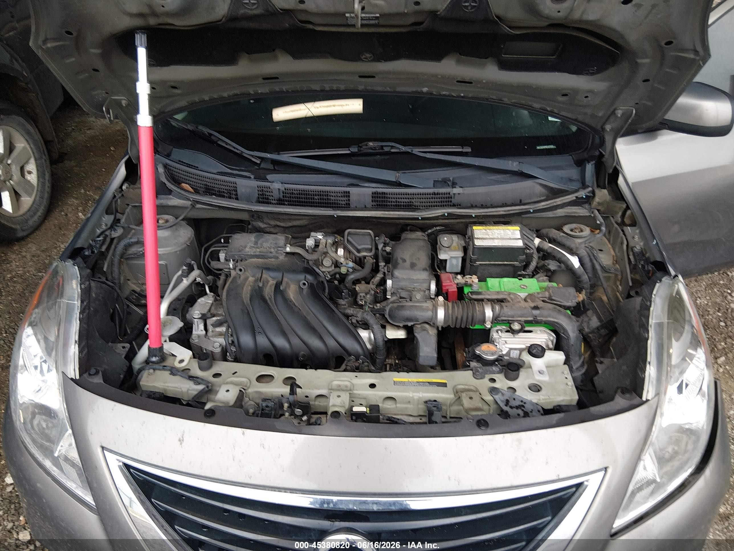 2013 Nissan Versa 1.6 Sv Silver vin: 3N1CN7AP9DL877939