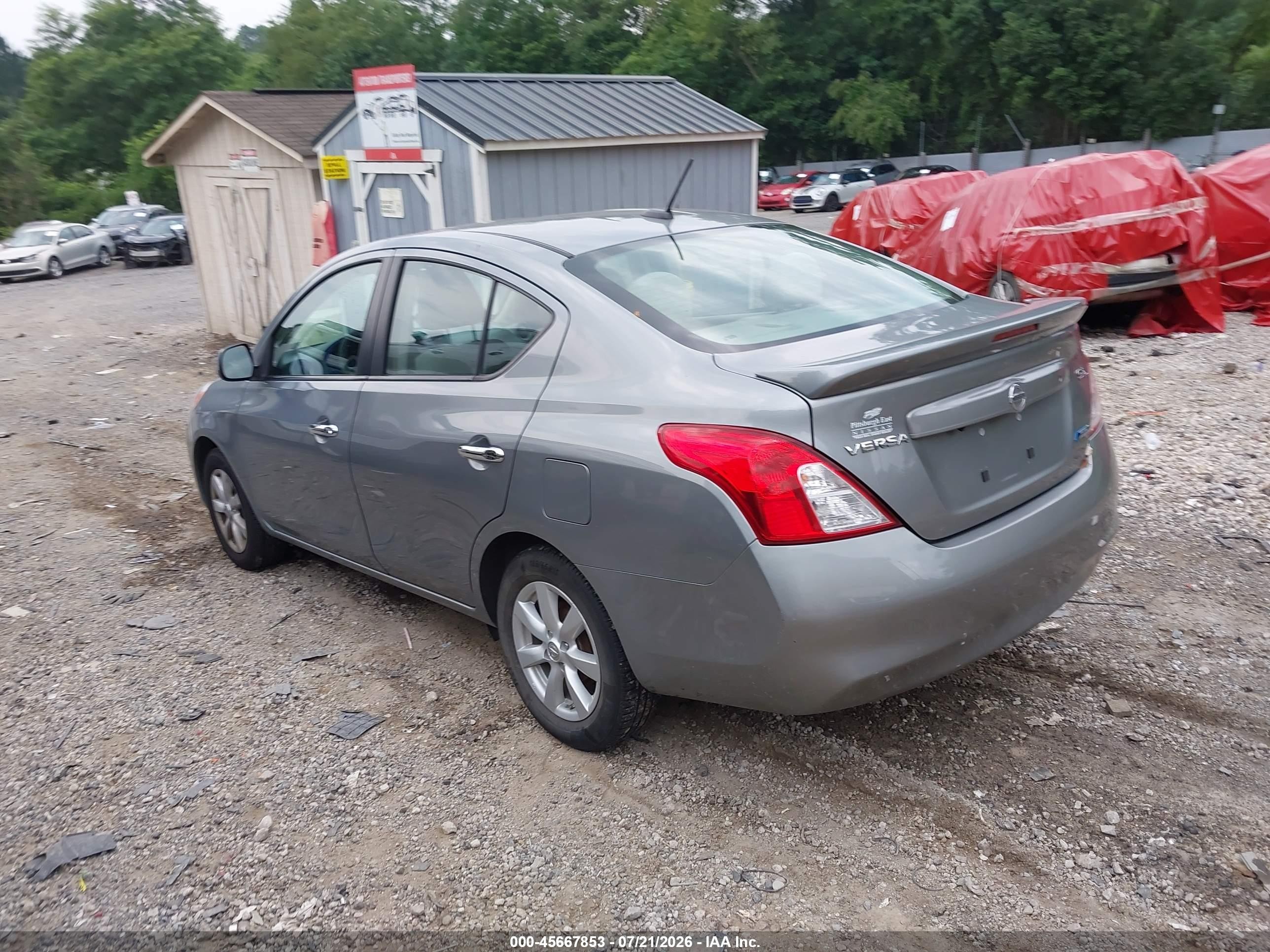 2013 Nissan Versa 1.6 Sl Серебряный vin: 3N1CN7AP9DL893140