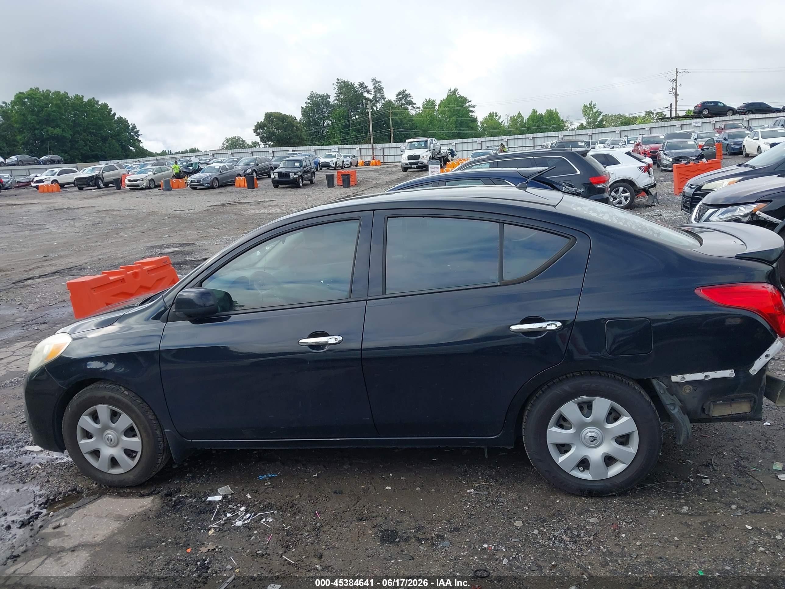 2014 Nissan Versa 1.6 Sv Black vin: 3N1CN7AP9EK457797