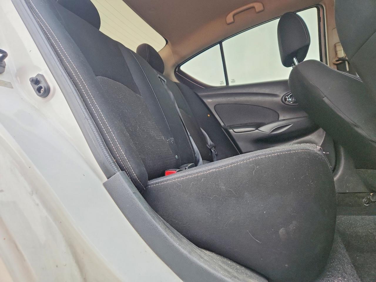 2014 Nissan Versa 1.6 Sv White vin: 3N1CN7AP9EL833747
