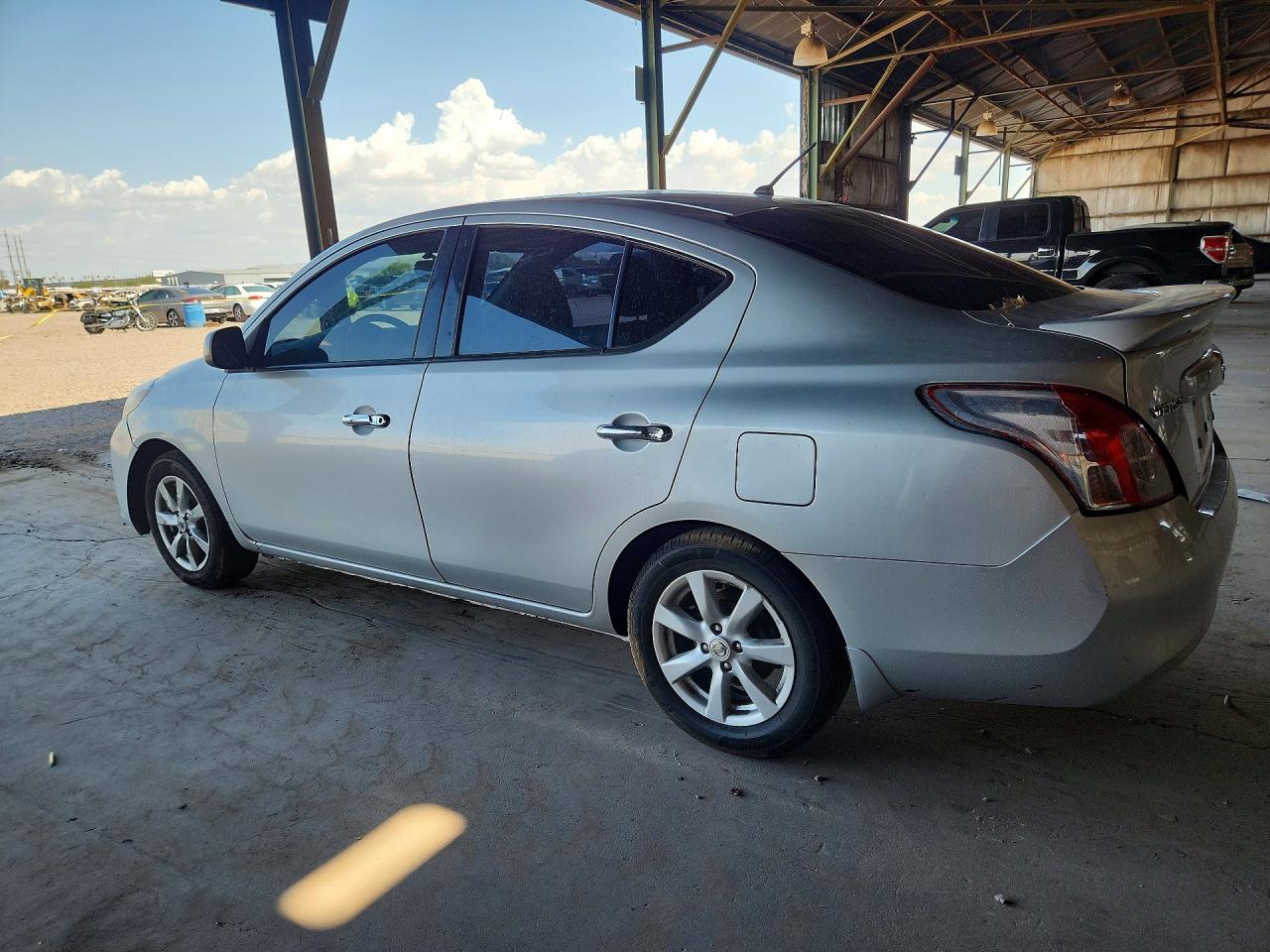 2014 Nissan Versa 1.6 Sv Silver vin: 3N1CN7AP9EL841489