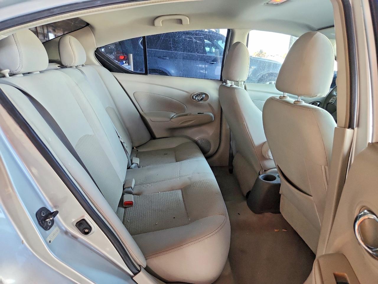2014 Nissan Versa 1.6 Sv Silver vin: 3N1CN7AP9EL841489