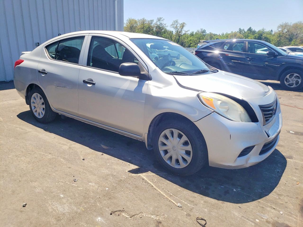 2014 Nissan Versa 1.6 S Plus Silver vin: 3N1CN7AP9EL851861