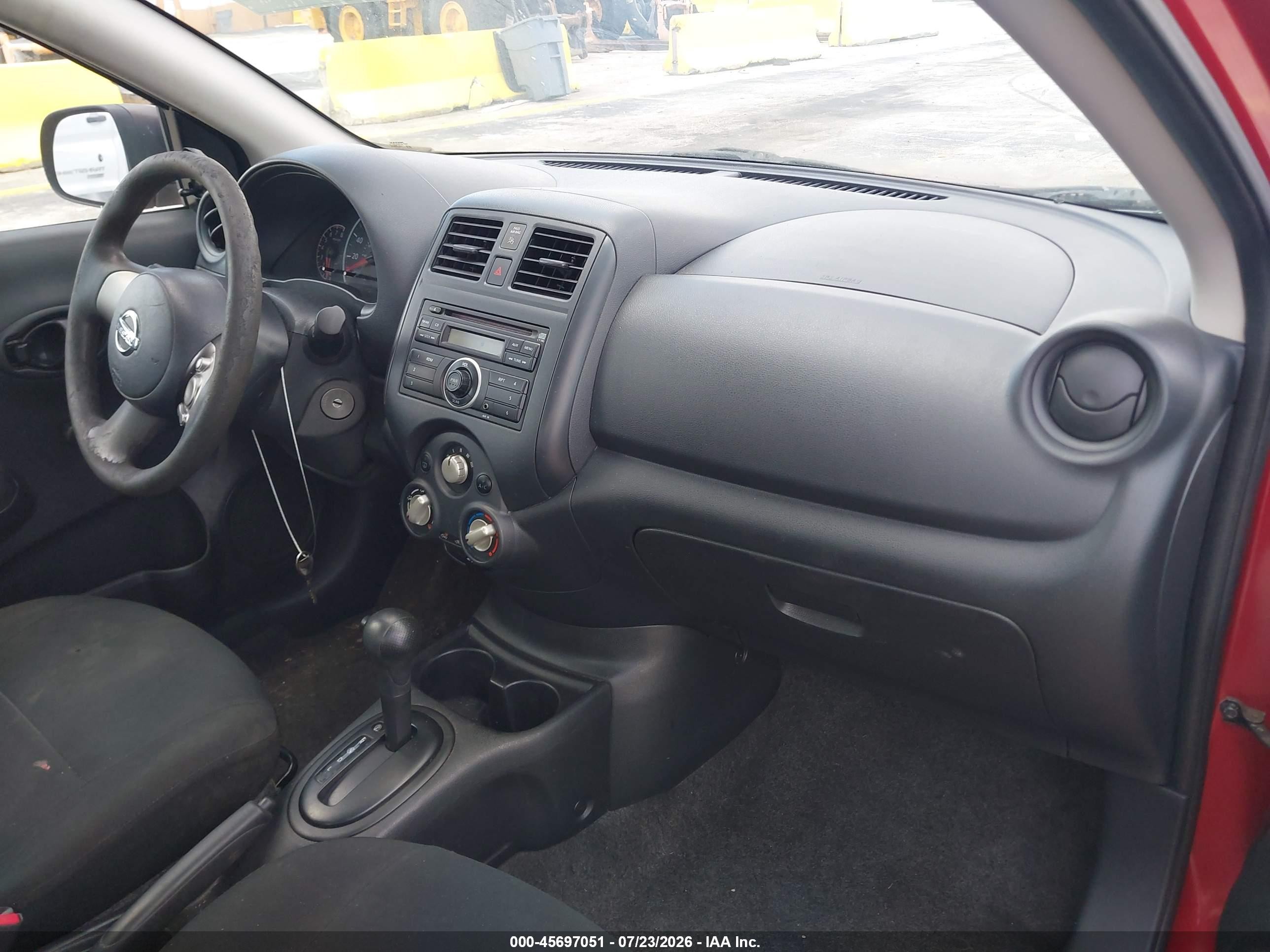 2014 Nissan Versa 1.6 S+ Red vin: 3N1CN7AP9EL860365