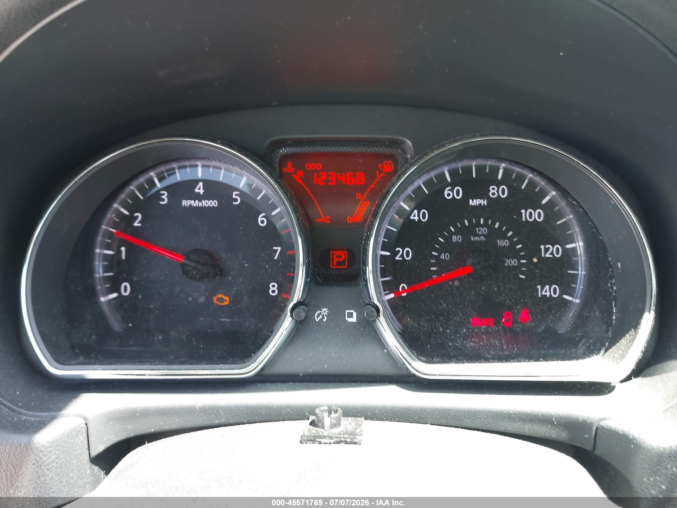 2014 Nissan Versa 1.6 Sv Silver vin: 3N1CN7AP9EL868238