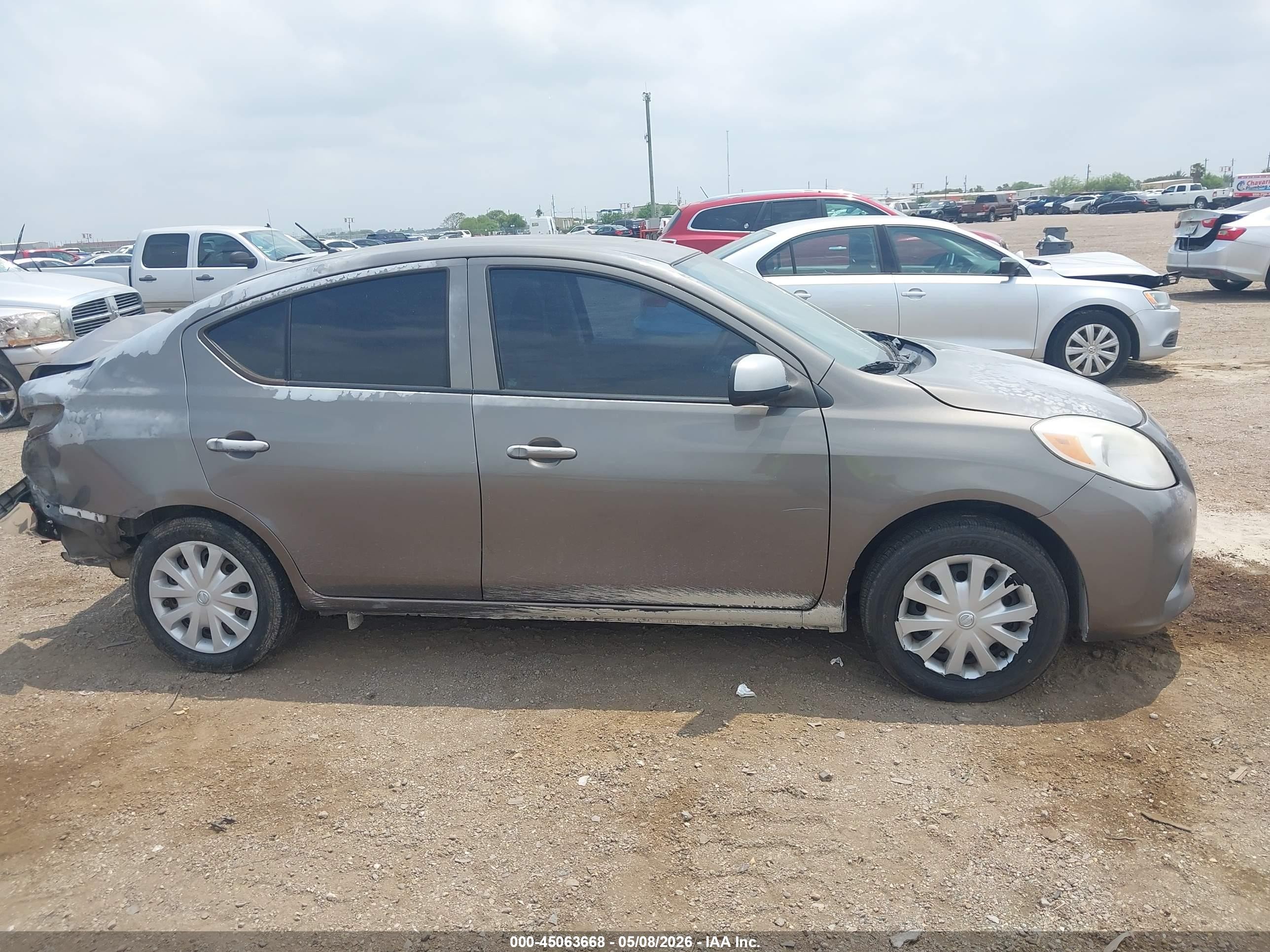 2014 Nissan Versa 1.6 S+ Gray vin: 3N1CN7AP9EL869633