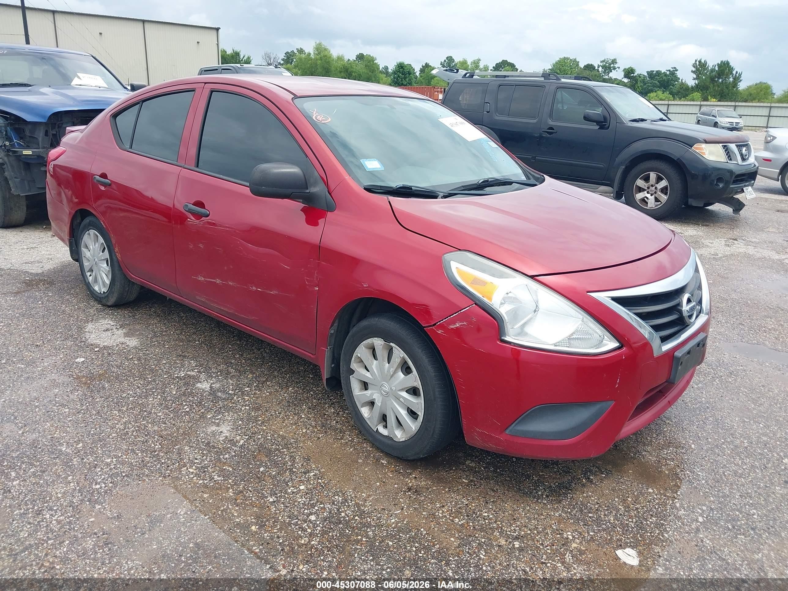 2015 Nissan Versa 1.6 S+ Красный vin: 3N1CN7AP9FL879869