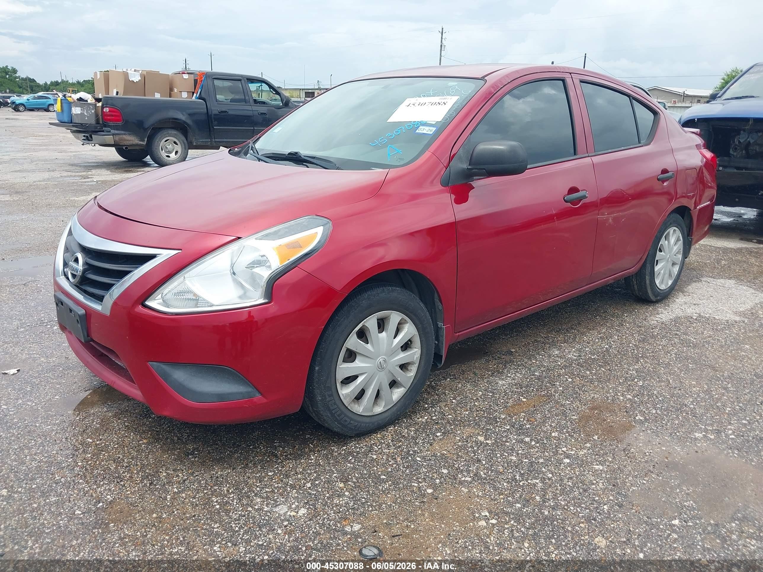 2015 Nissan Versa 1.6 S+ Красный vin: 3N1CN7AP9FL879869