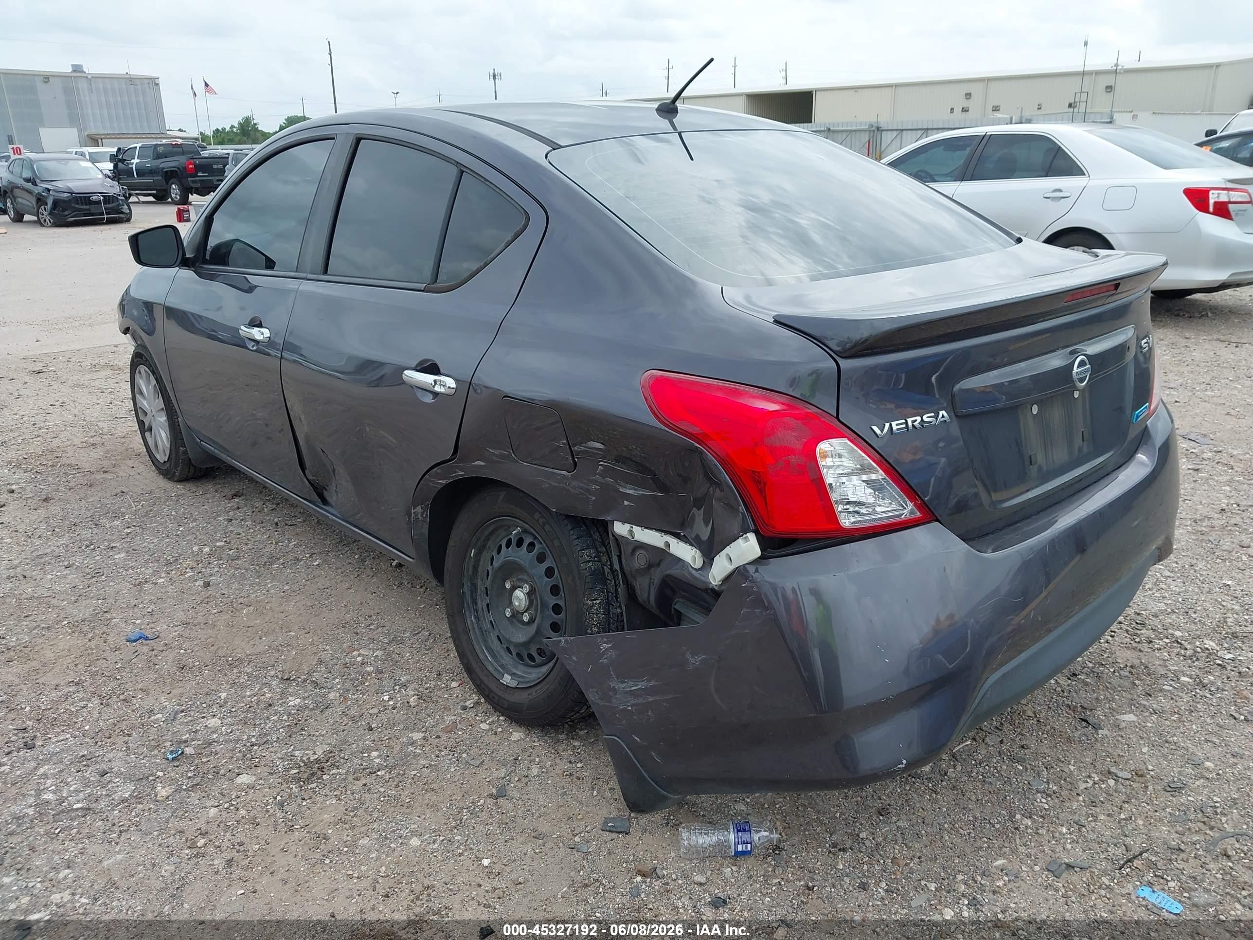 2015 Nissan Versa 1.6 Sv Gray vin: 3N1CN7AP9FL921165