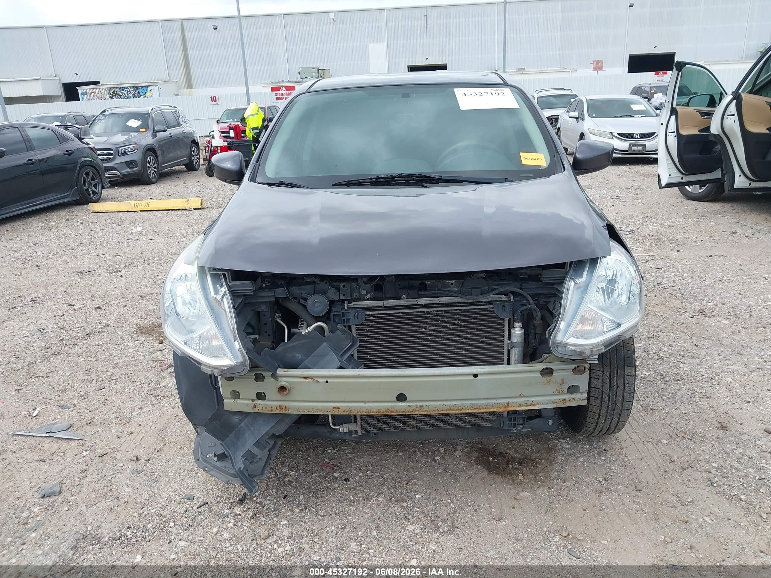 2015 Nissan Versa 1.6 Sv Gray vin: 3N1CN7AP9FL921165