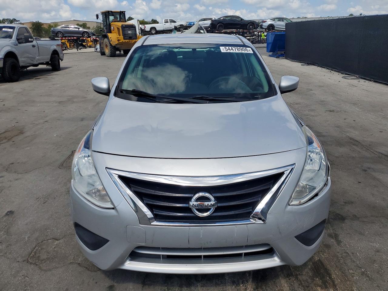 2015 Nissan Versa 1.6 Sv Silver vin: 3N1CN7AP9FL926544