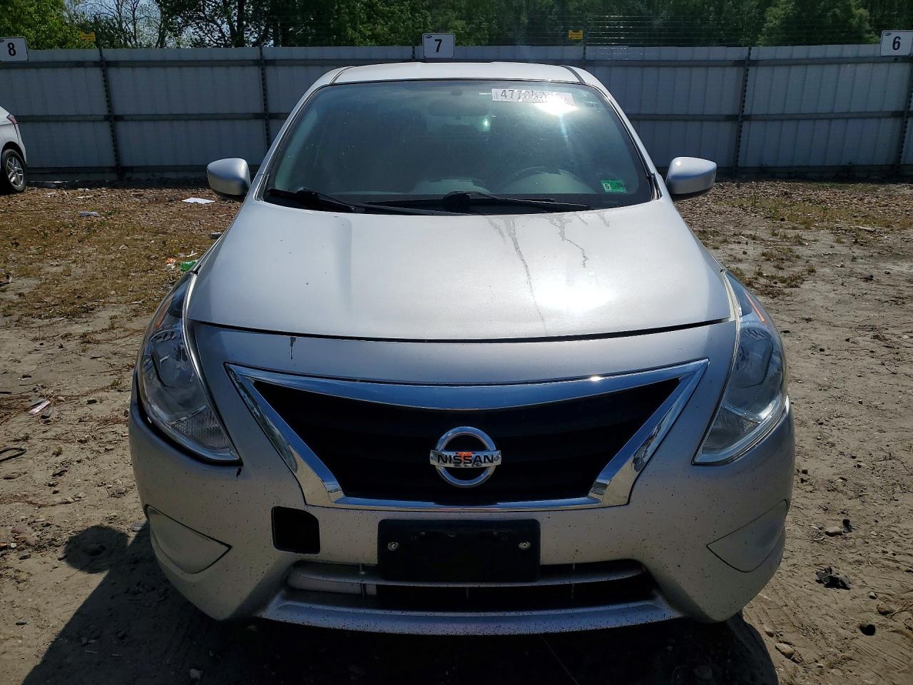 2016 Nissan Versa 1.6 S Silver vin: 3N1CN7AP9GL845674