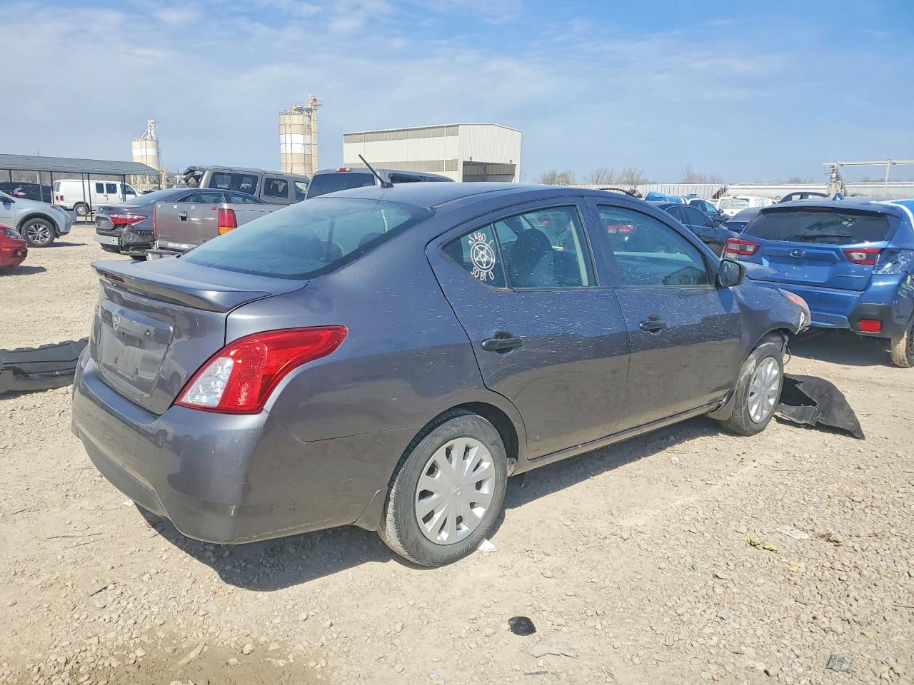 2017 Nissan Versa 1.6 S Plus Gray vin: 3N1CN7AP9HL907267