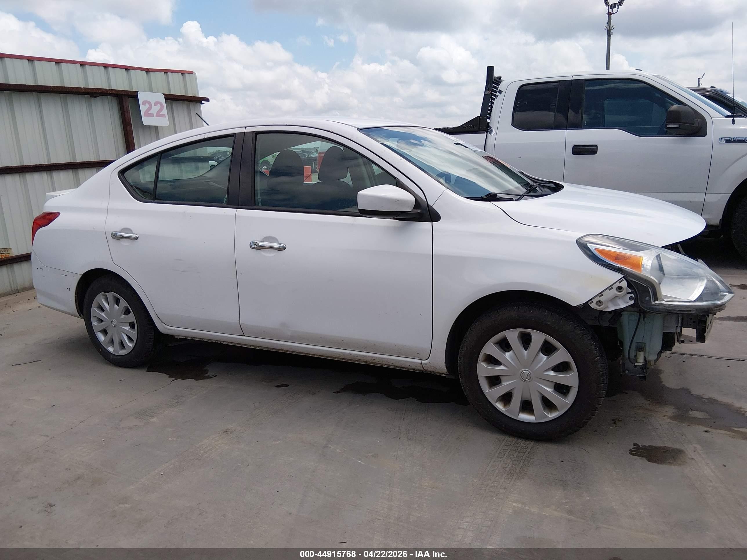 2019 Nissan Versa 1.6 Sv Белый vin: 3N1CN7AP9KL860801
