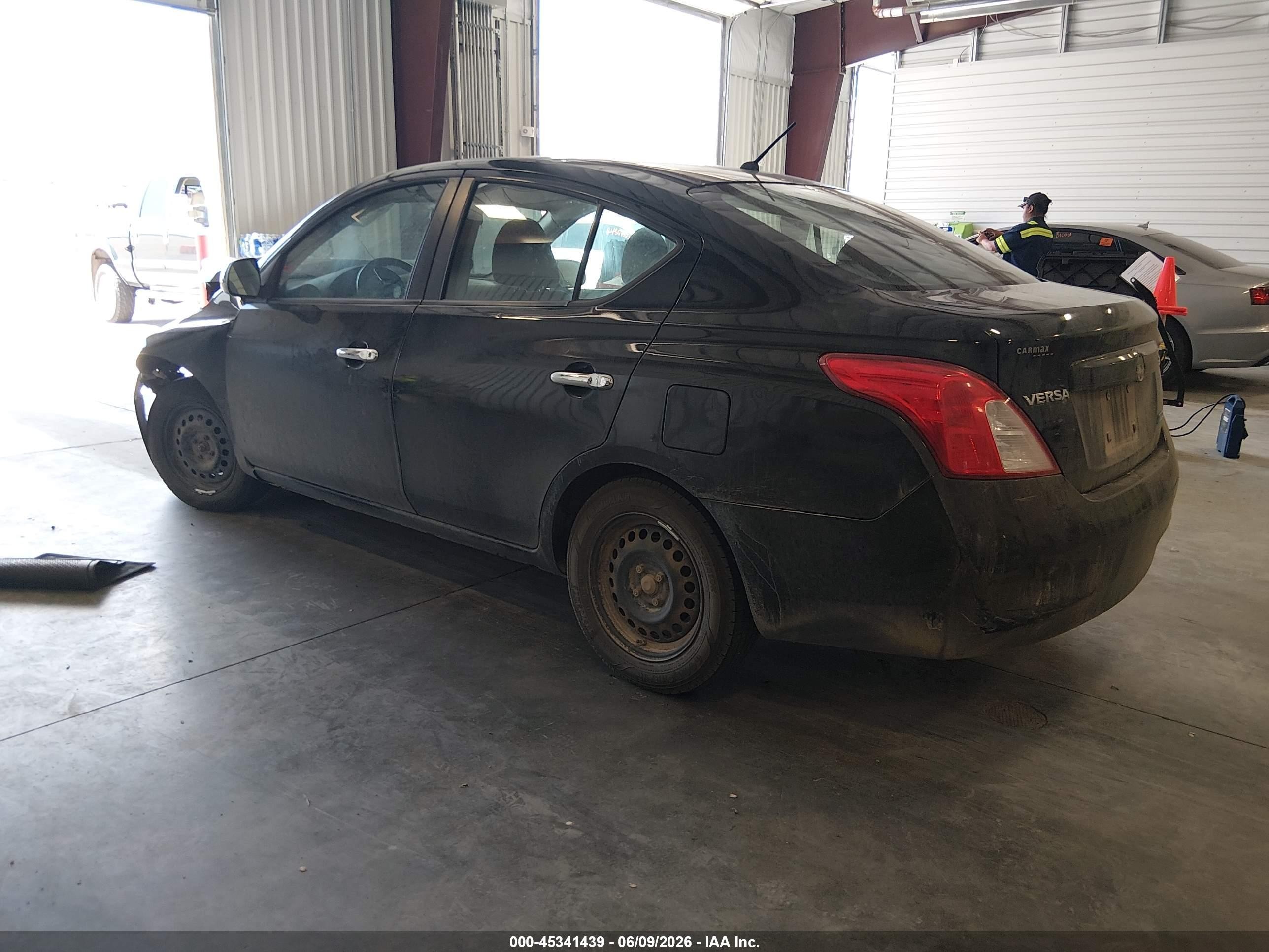 2012 Nissan Versa 1.6 Sv Gray vin: 3N1CN7APXCL824925