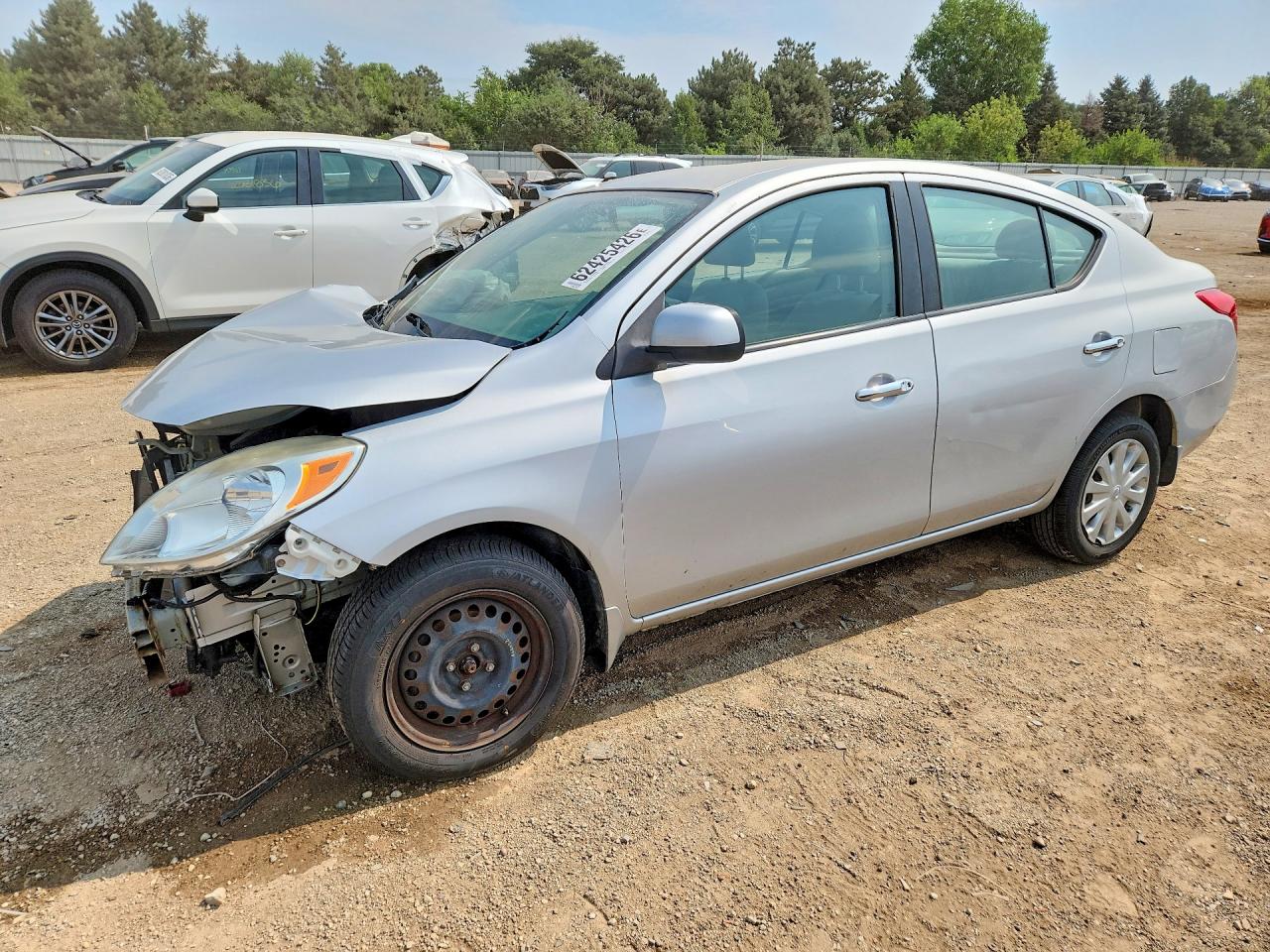 2012 Nissan Versa 1.6 S Silver vin: 3N1CN7APXCL845774