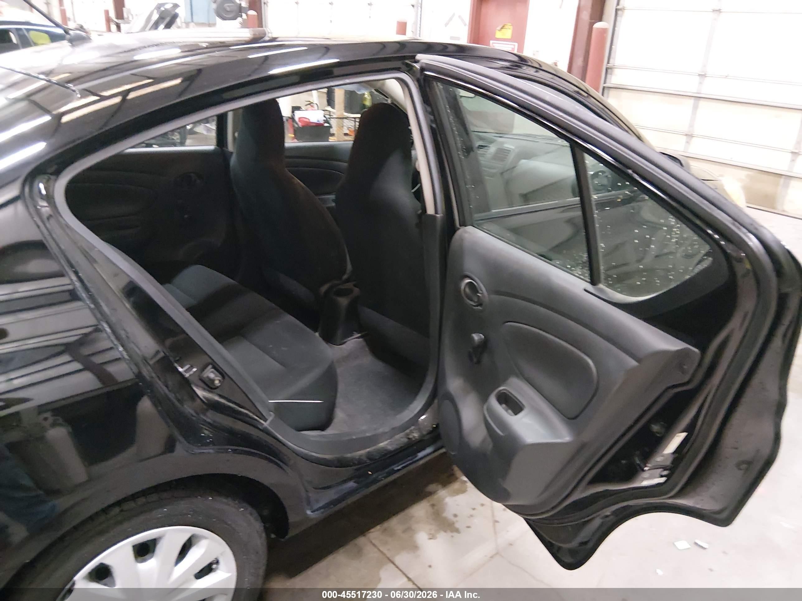 2012 Nissan Versa 1.6 S Черный vin: 3N1CN7APXCL861618