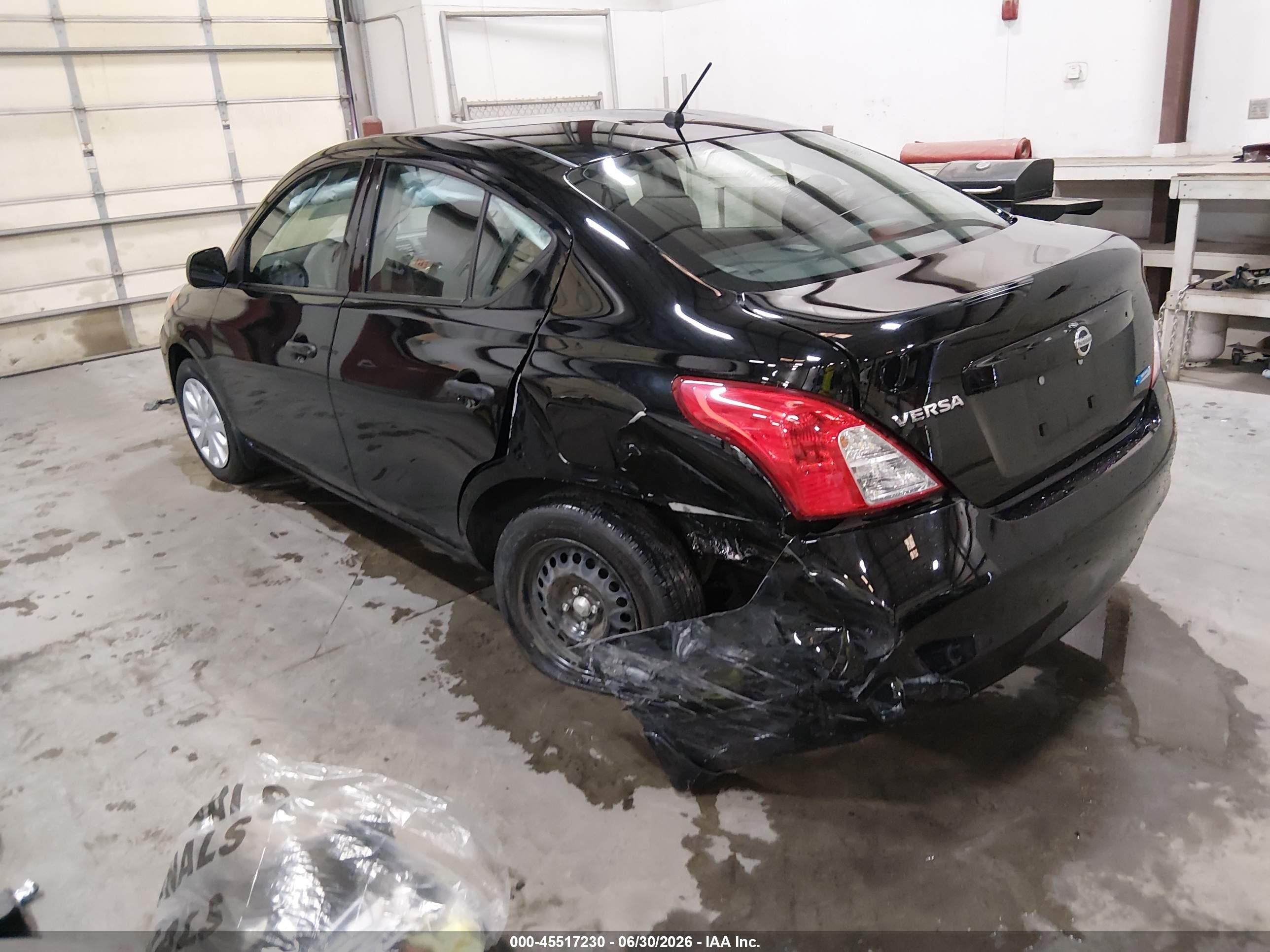 2012 Nissan Versa 1.6 S Черный vin: 3N1CN7APXCL861618