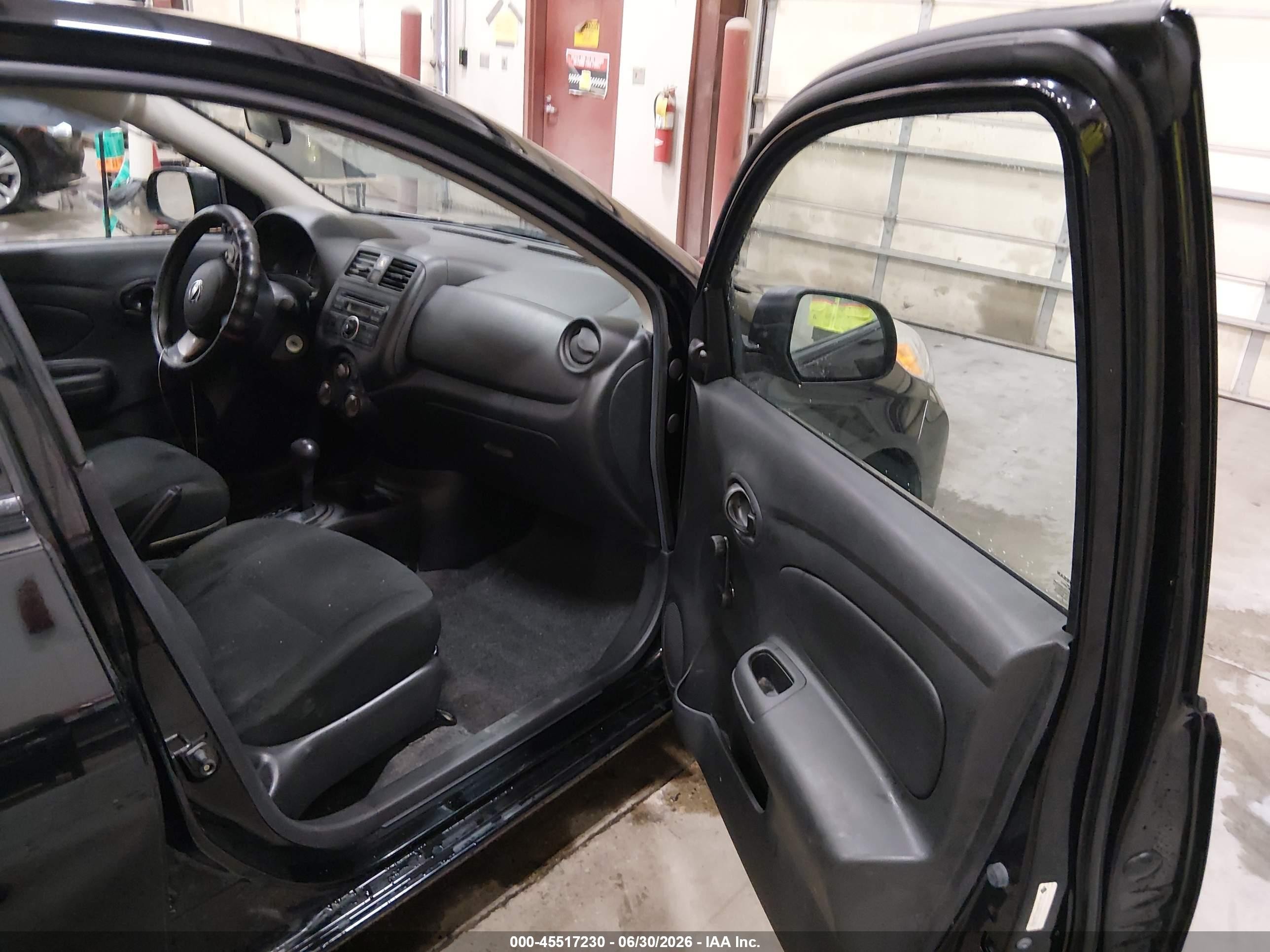 2012 Nissan Versa 1.6 S Черный vin: 3N1CN7APXCL861618
