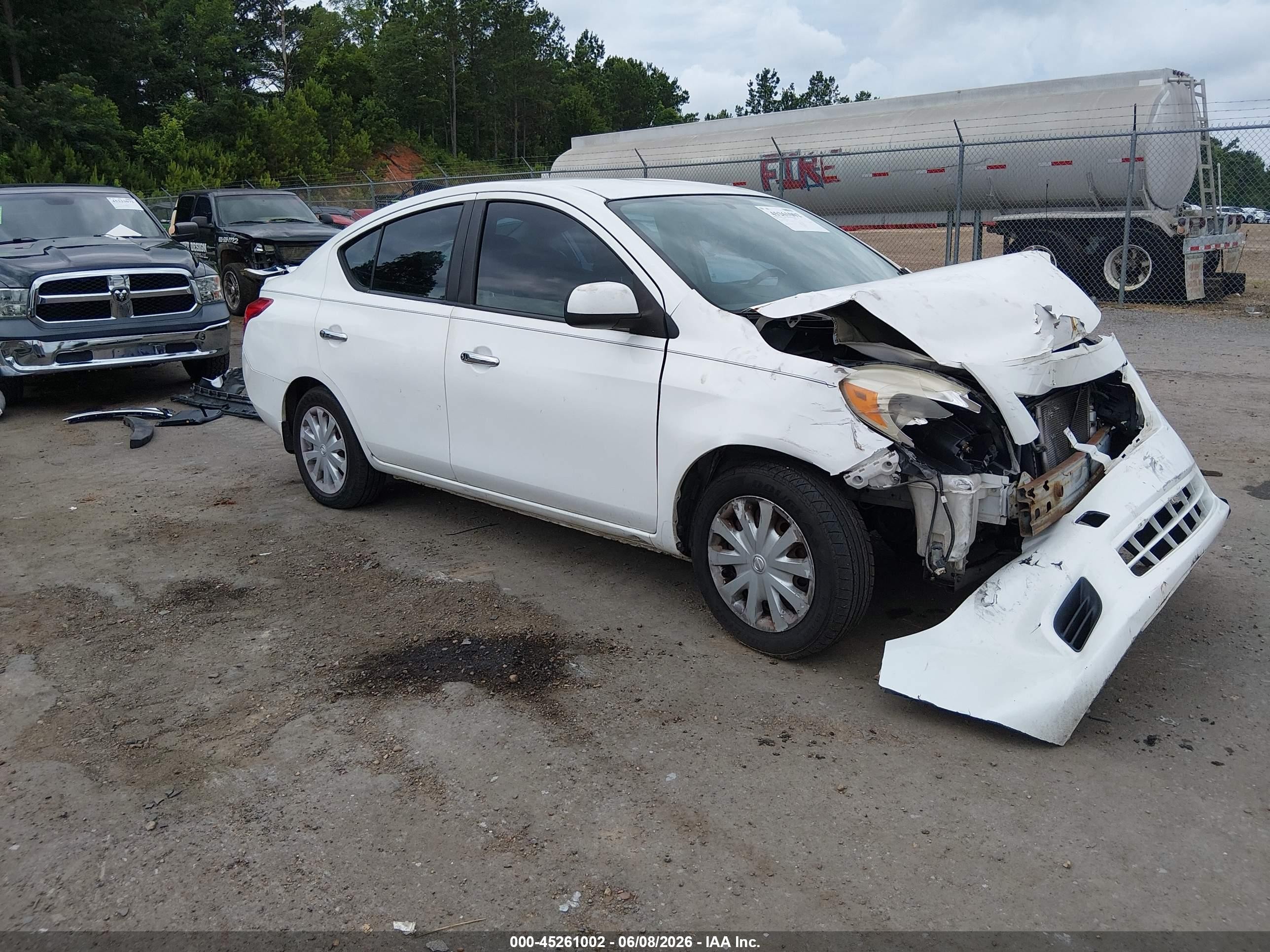 2012 Nissan Versa 1.6 Sv White vin: 3N1CN7APXCL862641