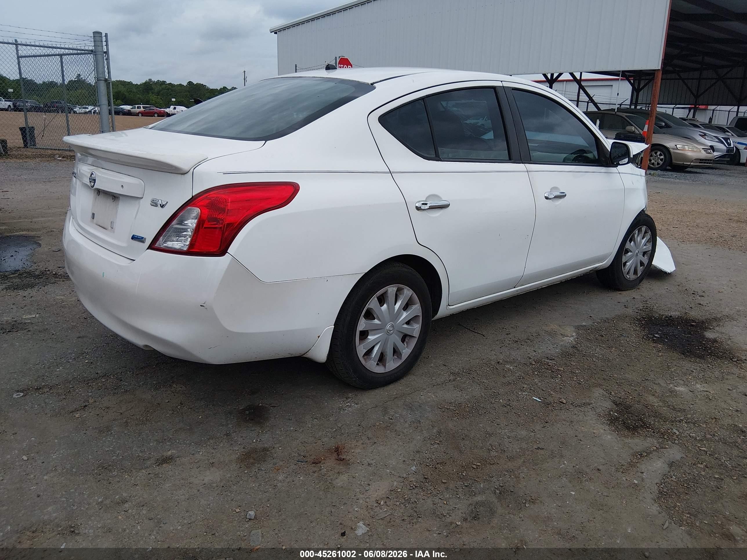 2012 Nissan Versa 1.6 Sv White vin: 3N1CN7APXCL862641