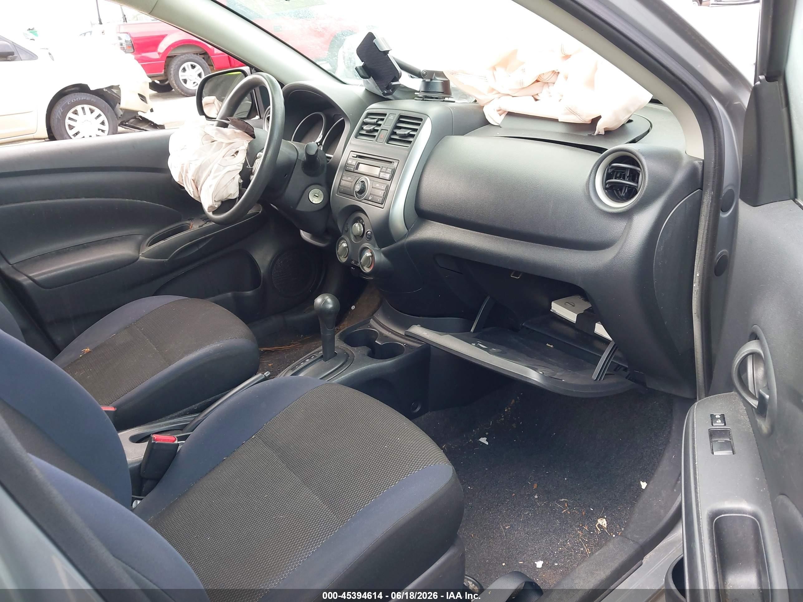 2012 Nissan Versa 1.6 Sv Silver vin: 3N1CN7APXCL864910