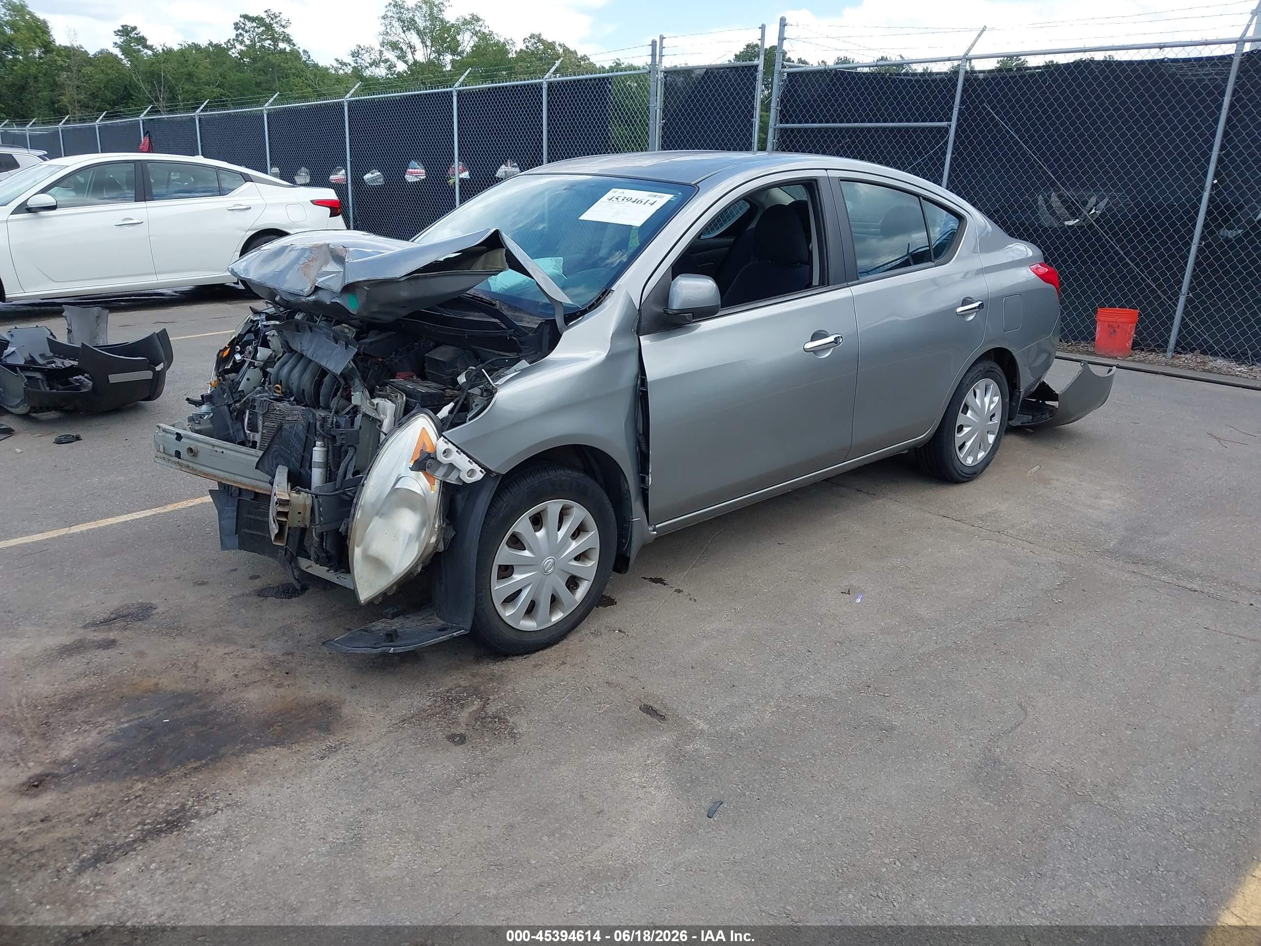 2012 Nissan Versa 1.6 Sv Silver vin: 3N1CN7APXCL864910