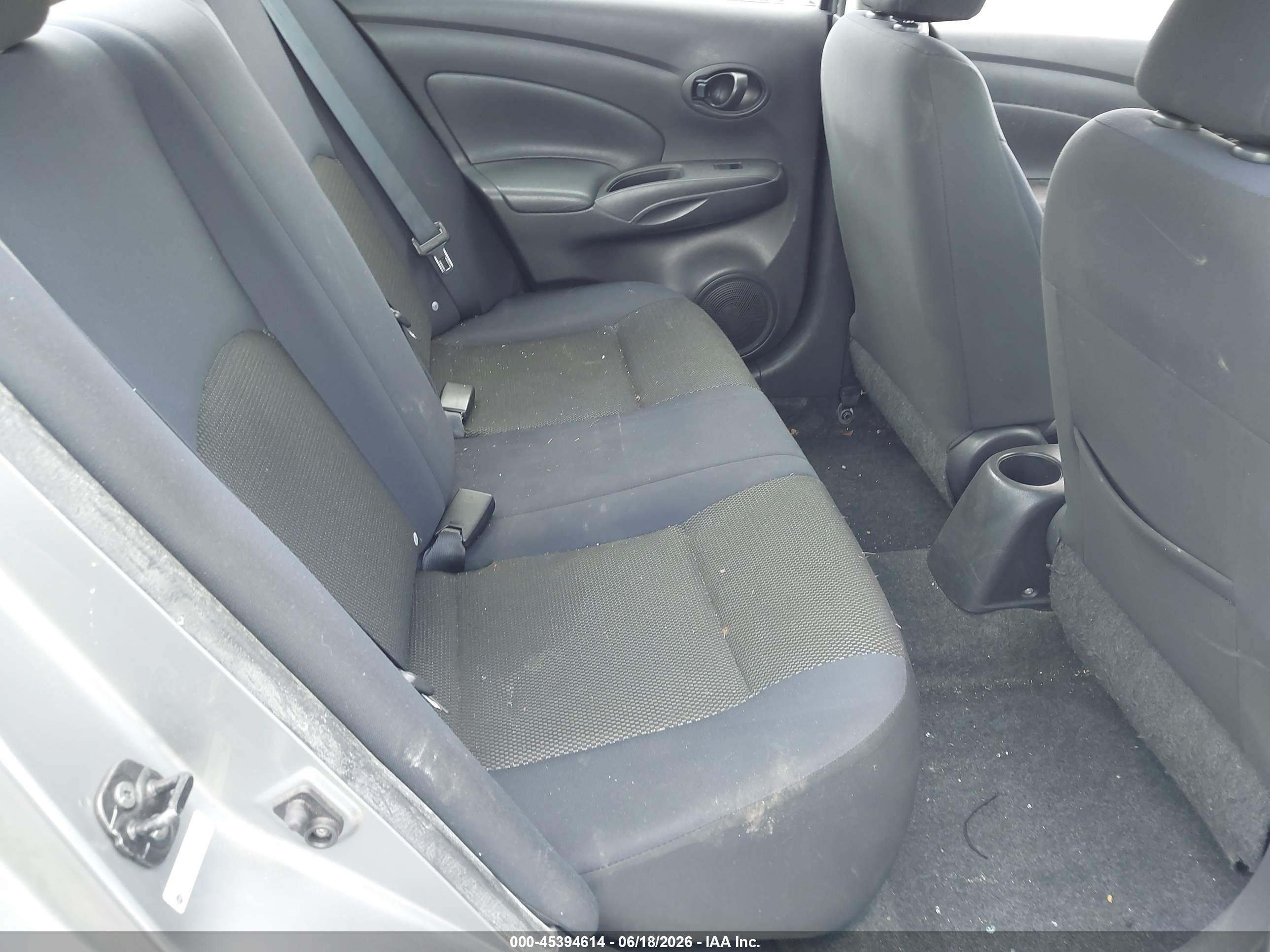 2012 Nissan Versa 1.6 Sv Silver vin: 3N1CN7APXCL864910