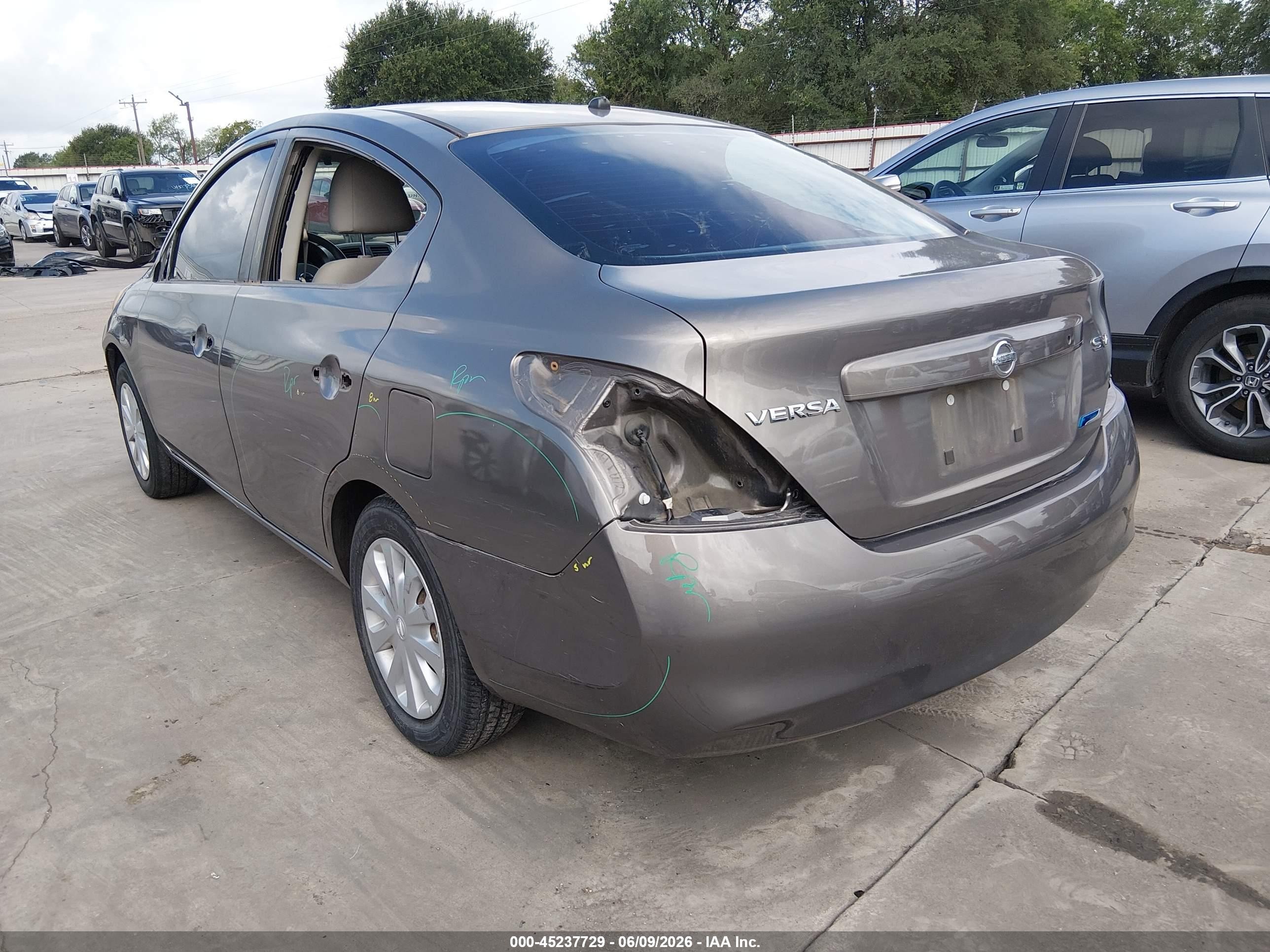 2012 Nissan Versa 1.6 Sv Gray vin: 3N1CN7APXCL877415