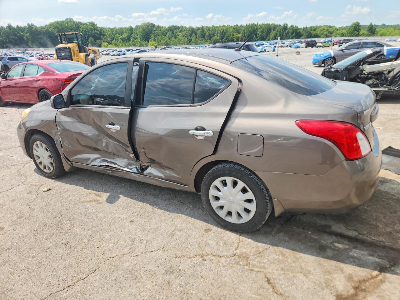 2012 Nissan Versa 1.6 S Серый vin: 3N1CN7APXCL943171