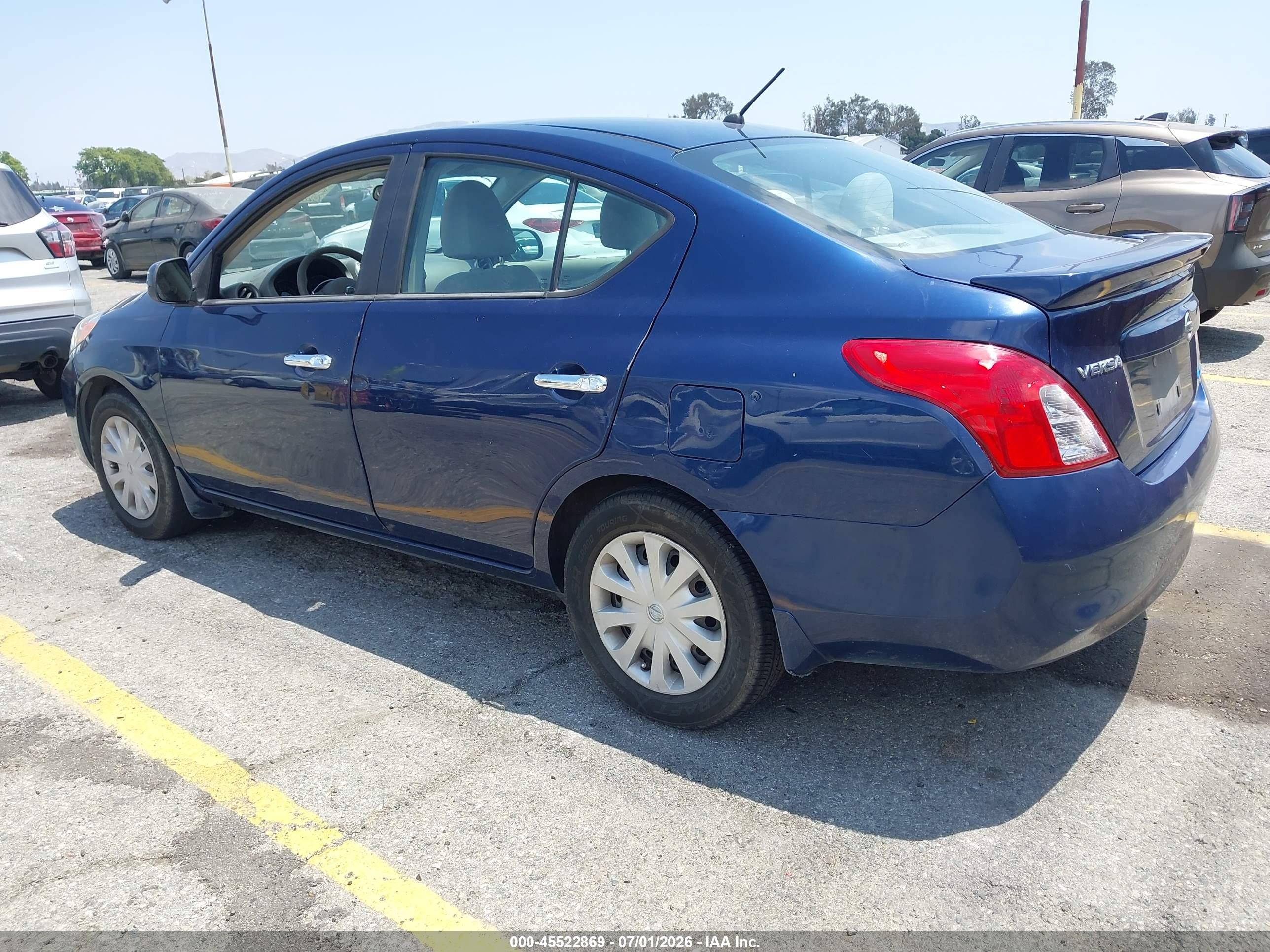 2013 Nissan Versa 1.6 Sv Blue vin: 3N1CN7APXDL838972