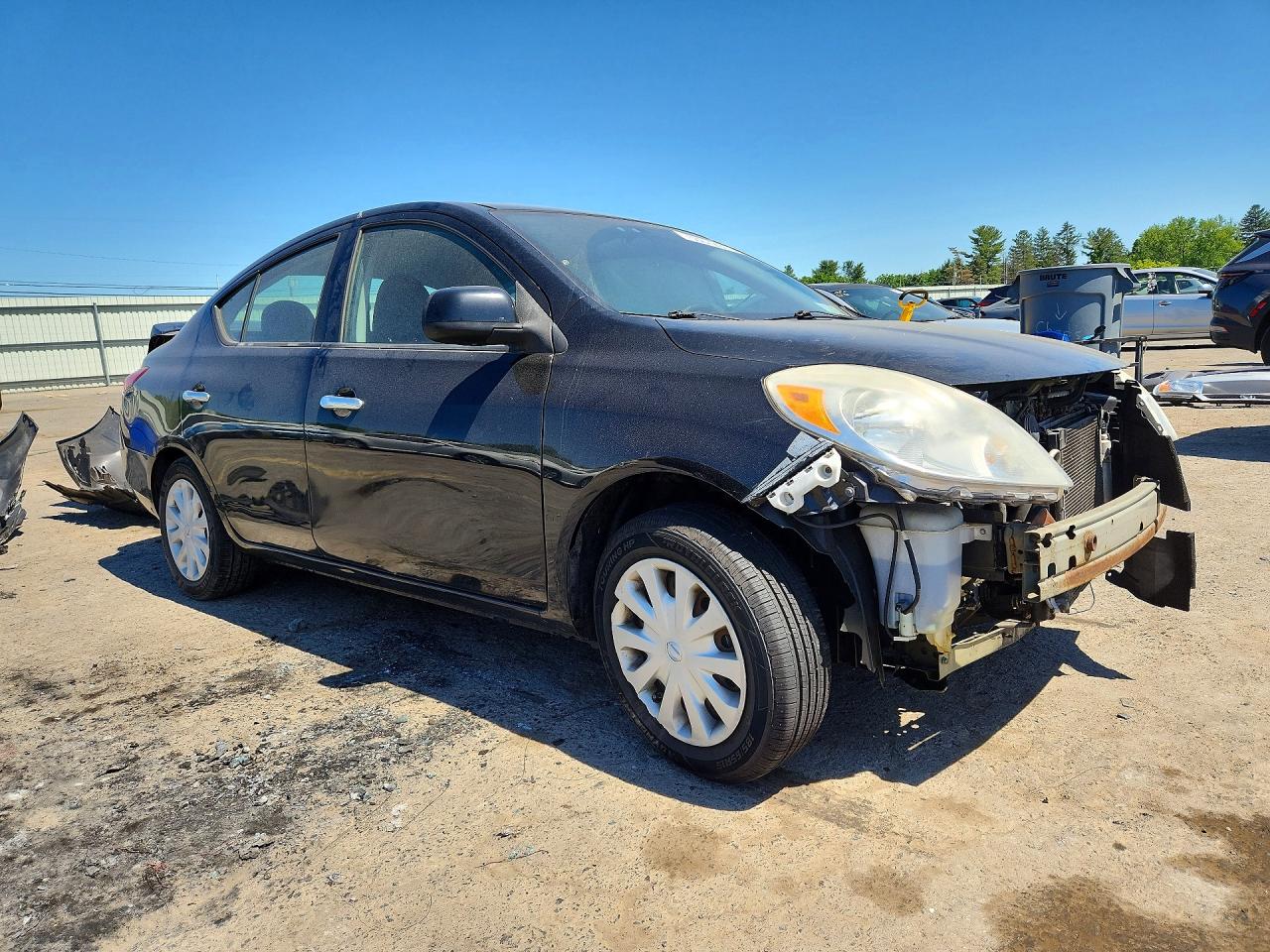 2013 Nissan Versa 1.6 S Black vin: 3N1CN7APXDL846635