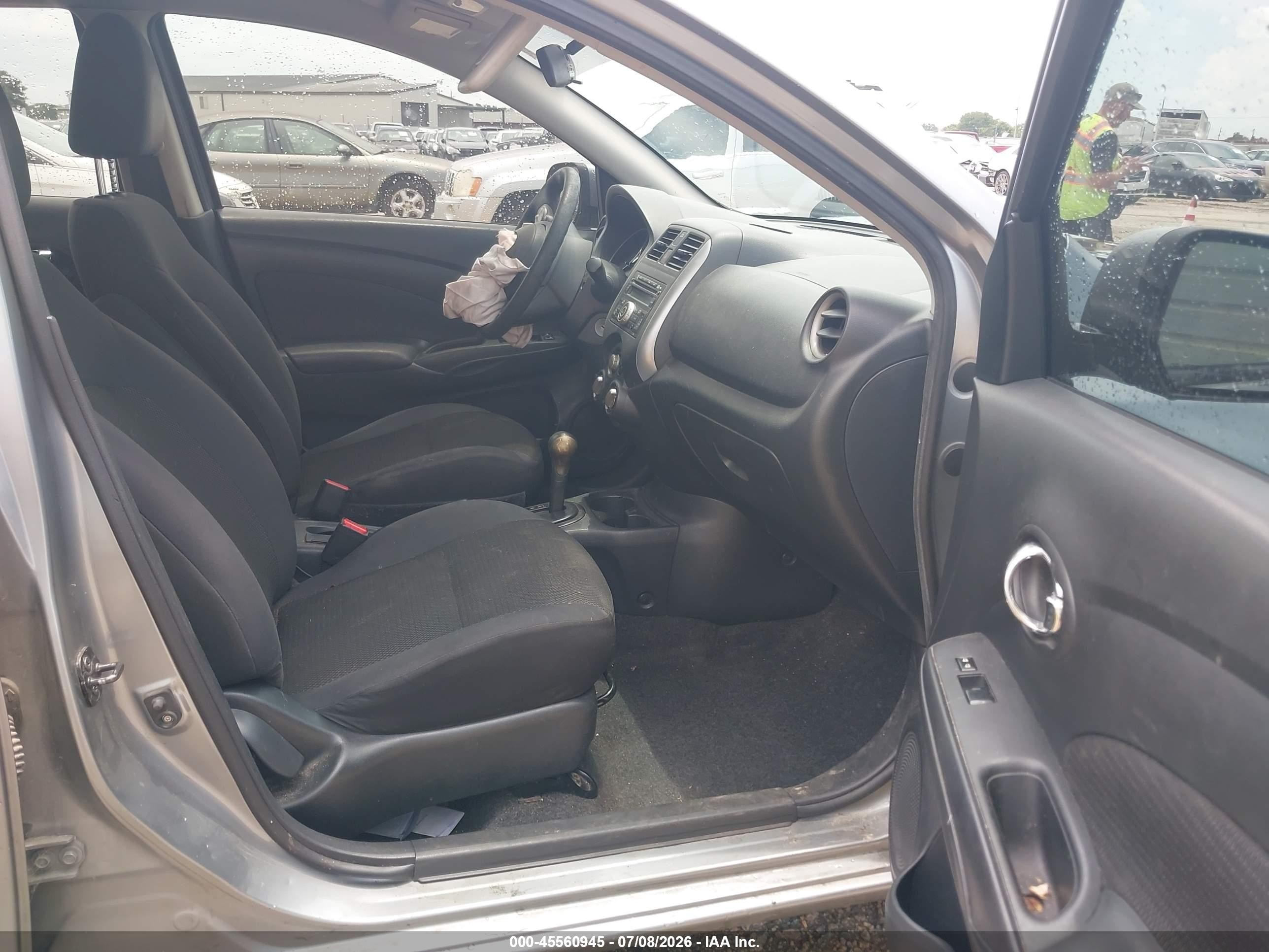 2013 Nissan Versa 1.6 Sv Silver vin: 3N1CN7APXDL850992