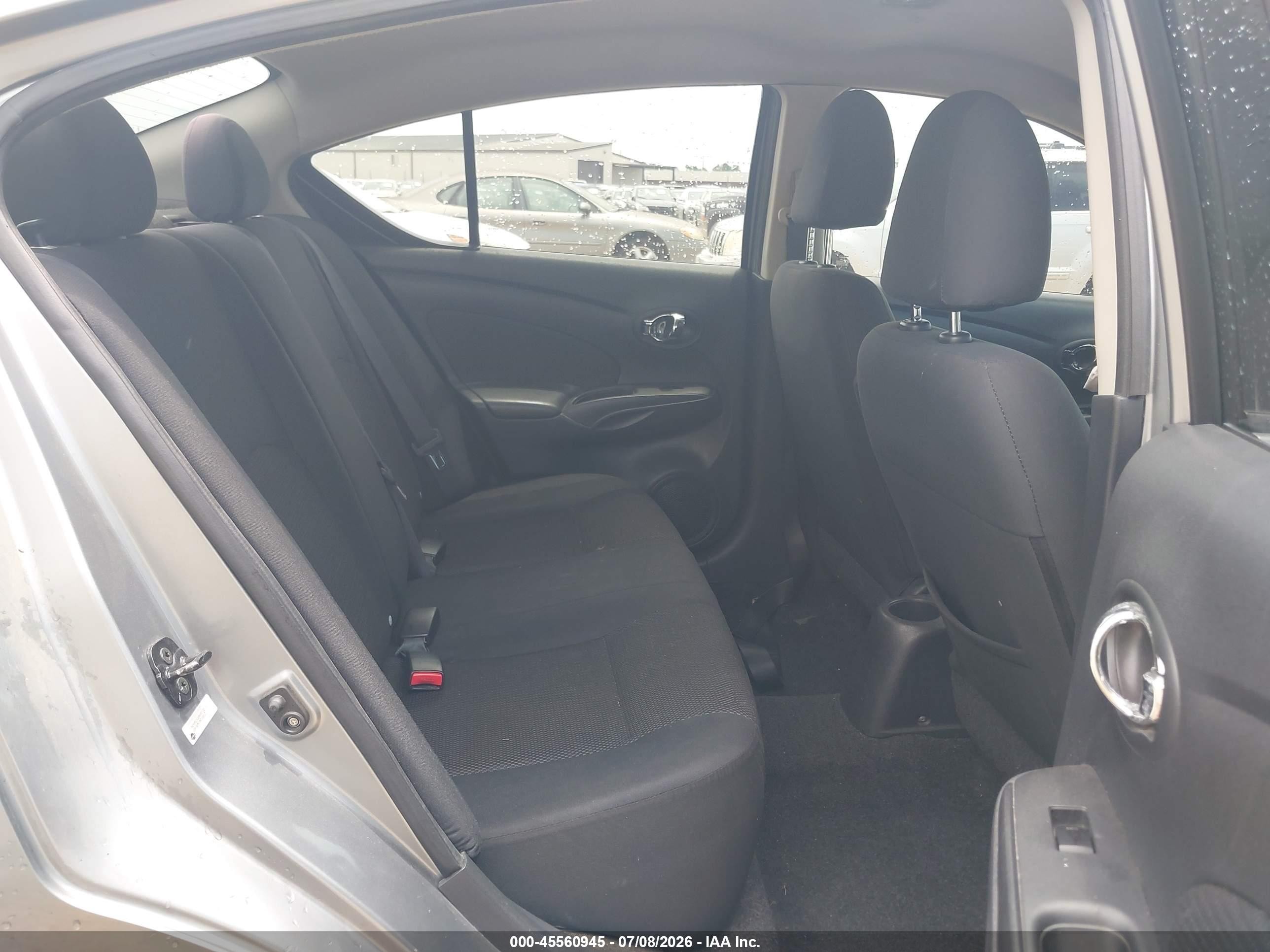 2013 Nissan Versa 1.6 Sv Silver vin: 3N1CN7APXDL850992