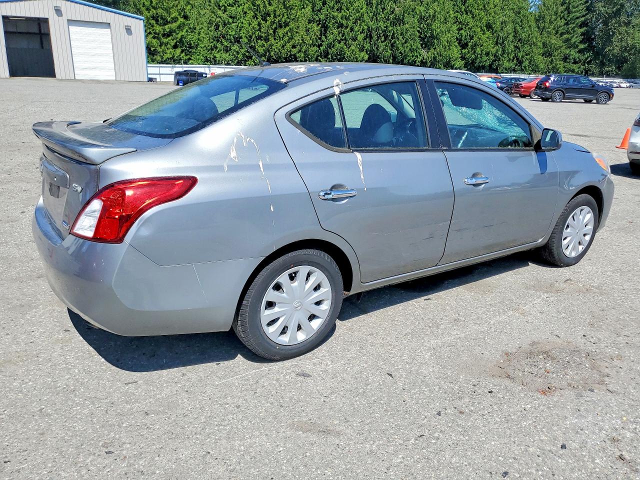 2013 Nissan Versa 1.6 S Gray vin: 3N1CN7APXDL865833