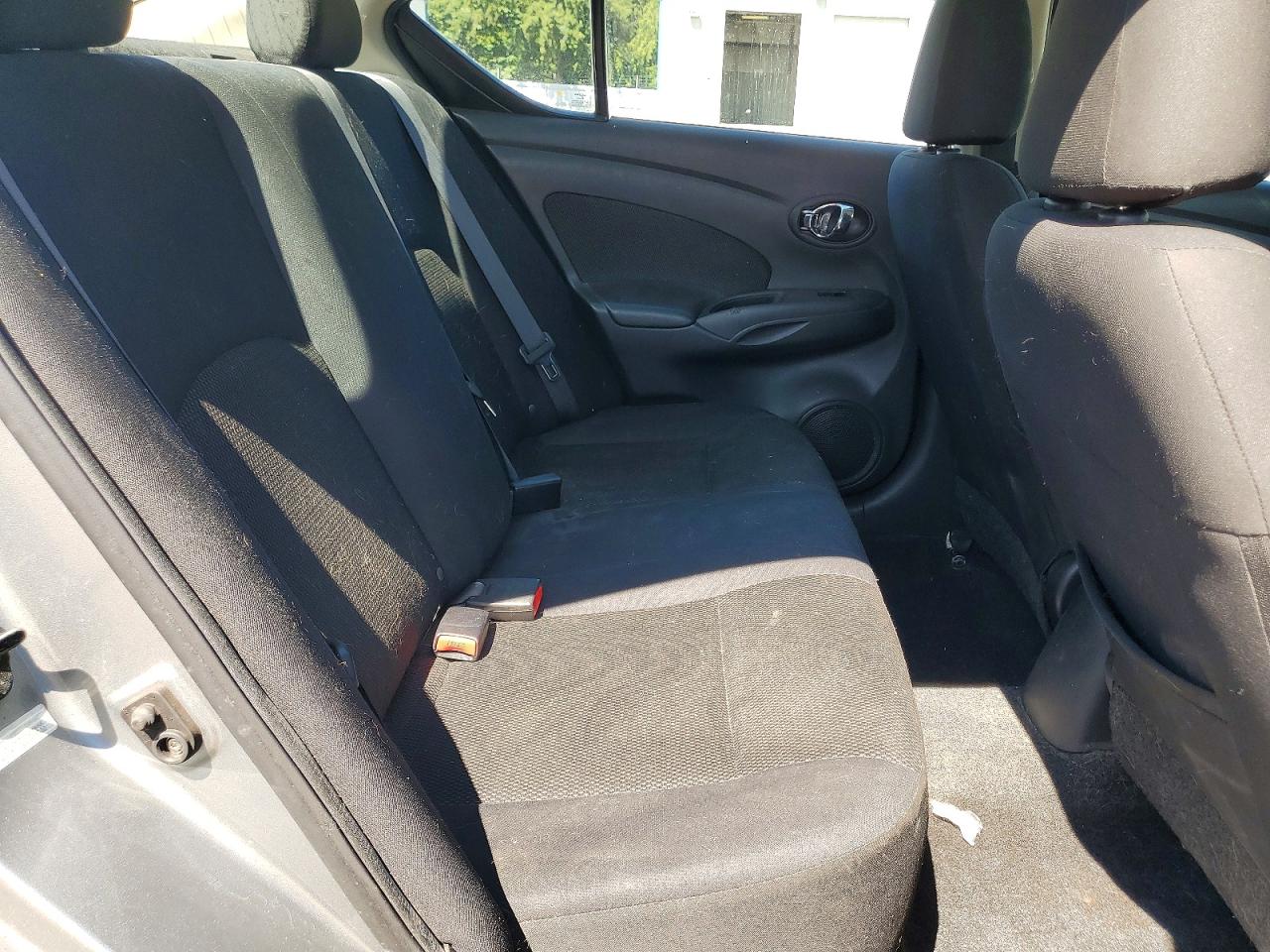 2013 Nissan Versa 1.6 S Gray vin: 3N1CN7APXDL865833