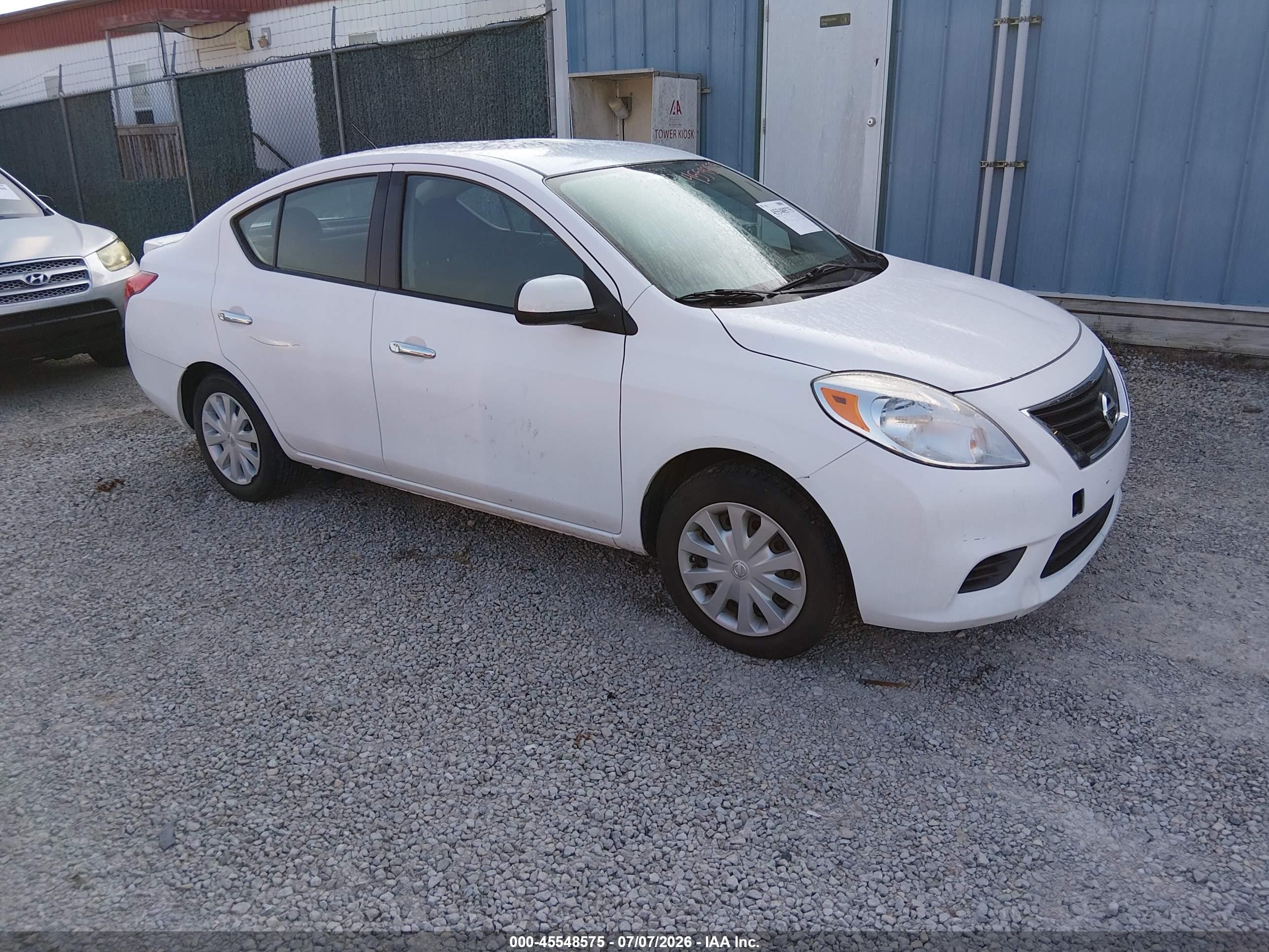 2013 Nissan Versa 1.6 Sv White vin: 3N1CN7APXDL870711