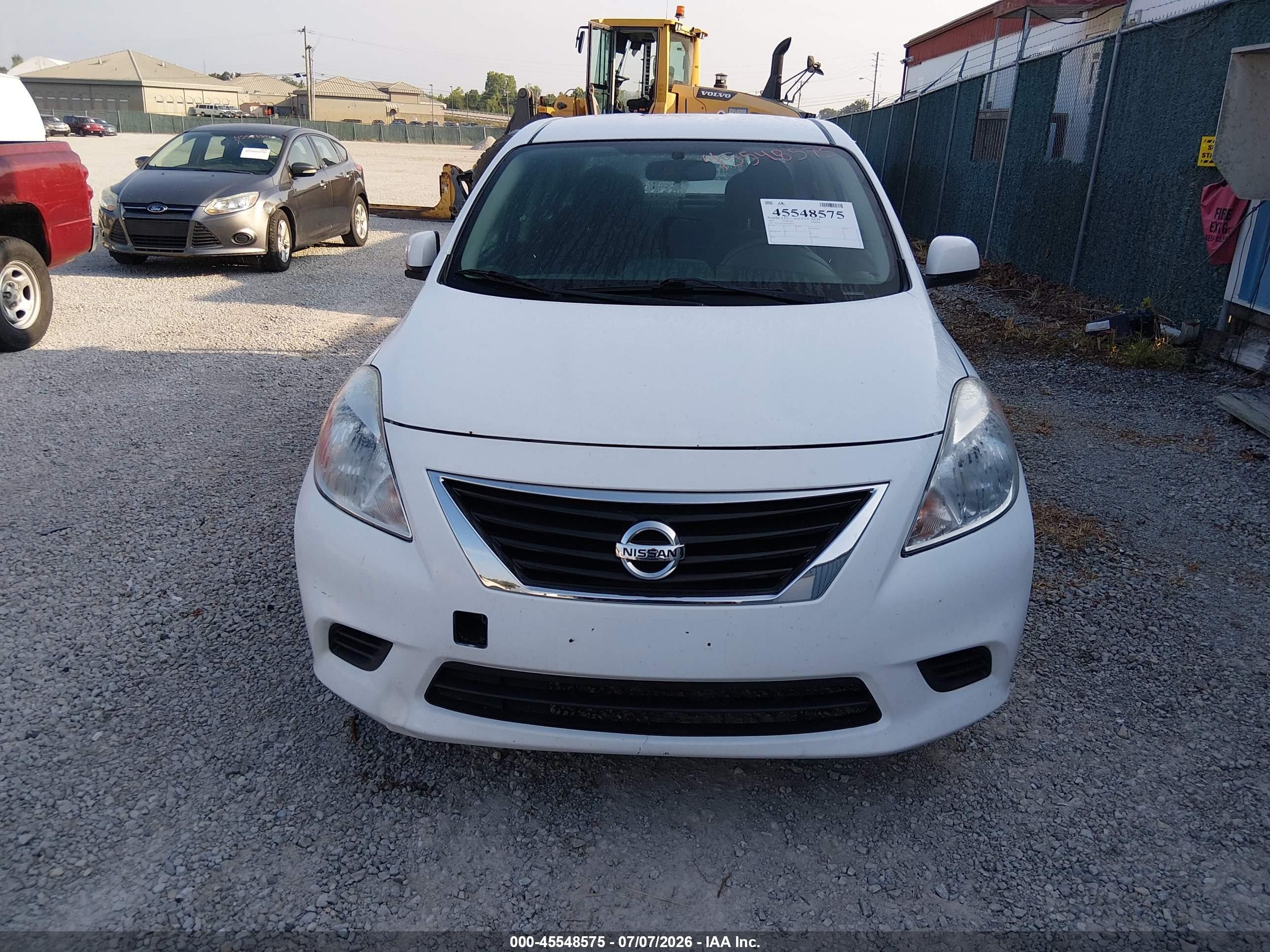 2013 Nissan Versa 1.6 Sv White vin: 3N1CN7APXDL870711