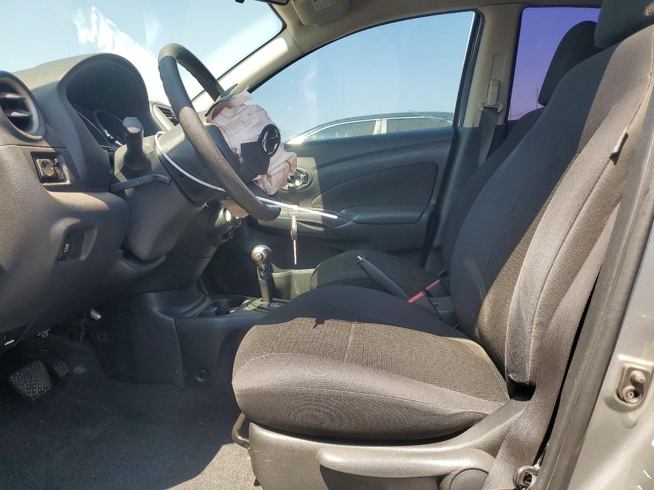 2013 Nissan Versa 1.6 S Gray vin: 3N1CN7APXDL874807