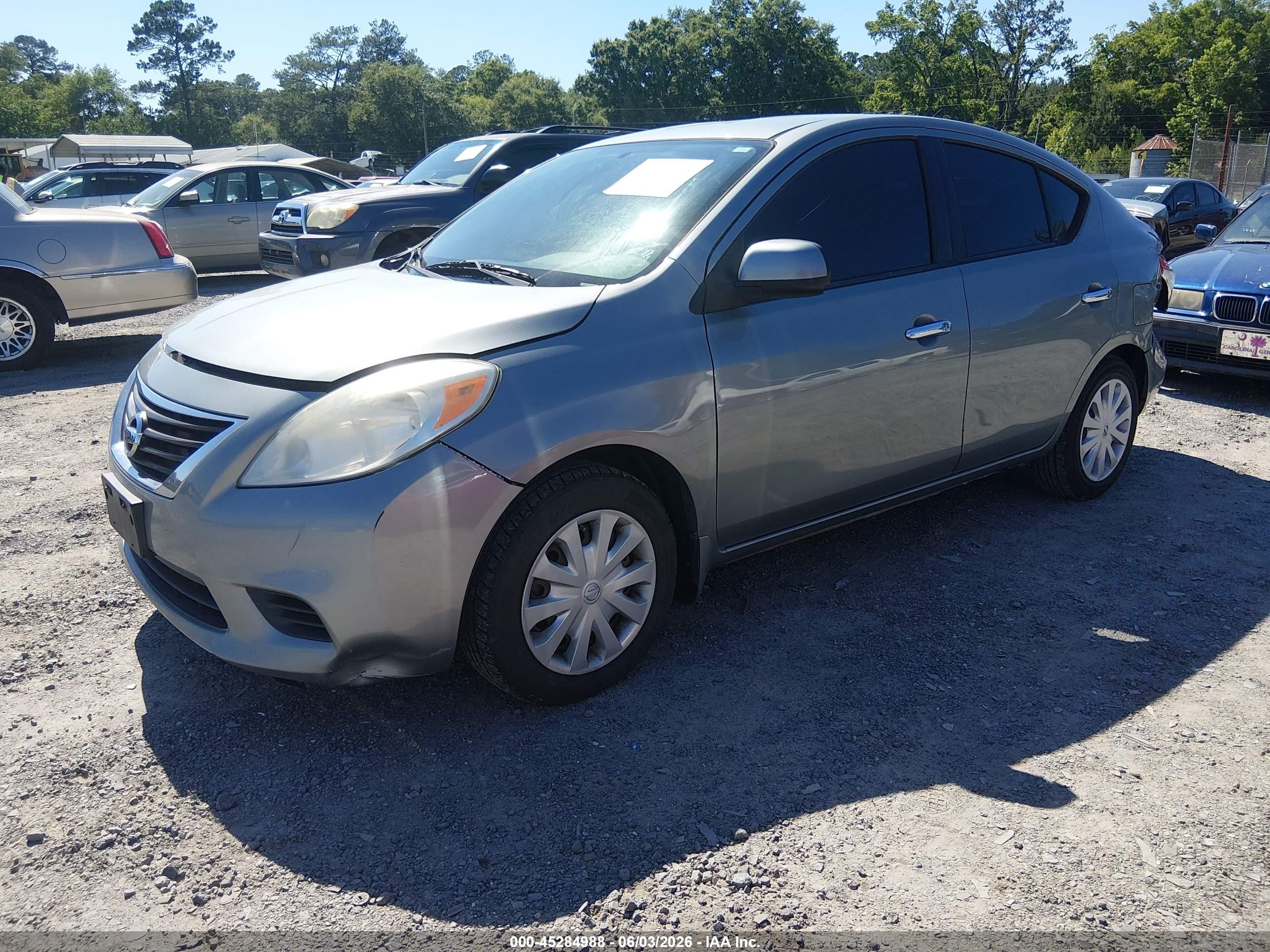 2013 Nissan Versa 1.6 Sv Silver vin: 3N1CN7APXDL880185